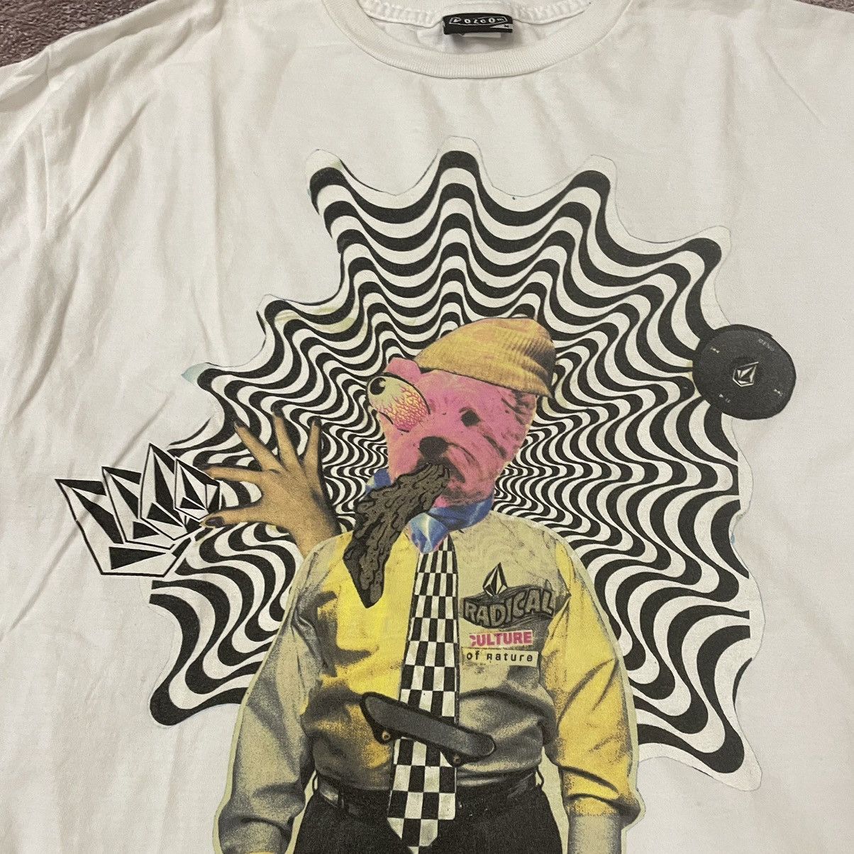 Vintage Vintage Y2K Graphic Tee Sun Faded Psychedelic Art Skate M Size US M / EU 48-50 / 2 - 6 Thumbnail