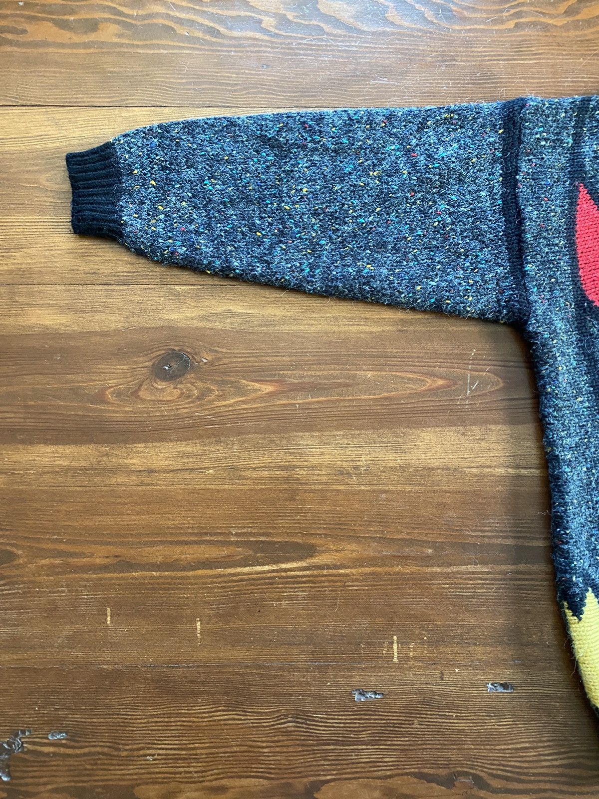 Vintage Vintage 80’s Nuggets Deep V-Neck Women’s Knit Sweater Size M / US 6-8 / IT 42-44 - 7 Thumbnail