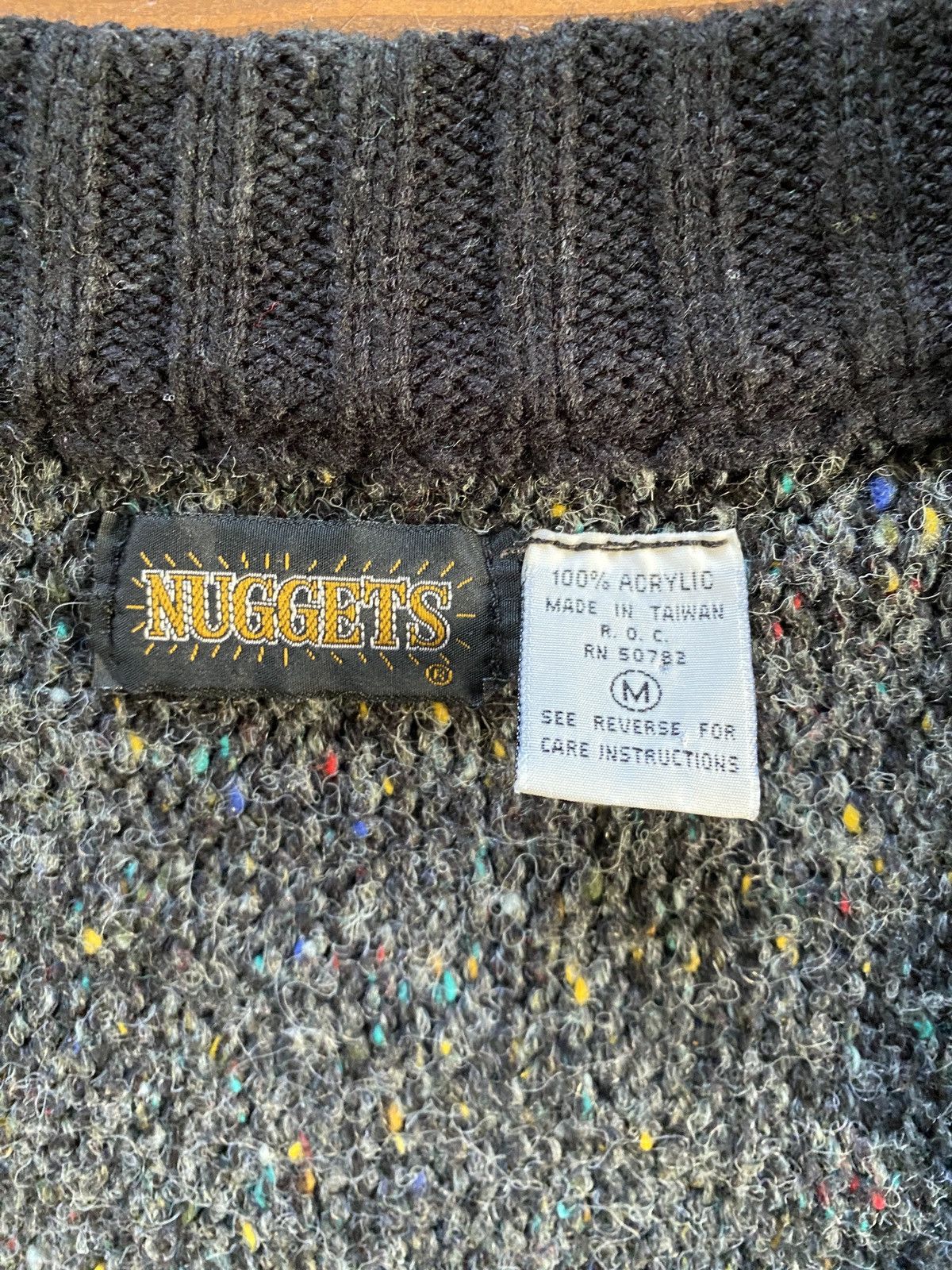 Vintage Vintage 80’s Nuggets Deep V-Neck Women’s Knit Sweater Size M / US 6-8 / IT 42-44 - 4 Thumbnail