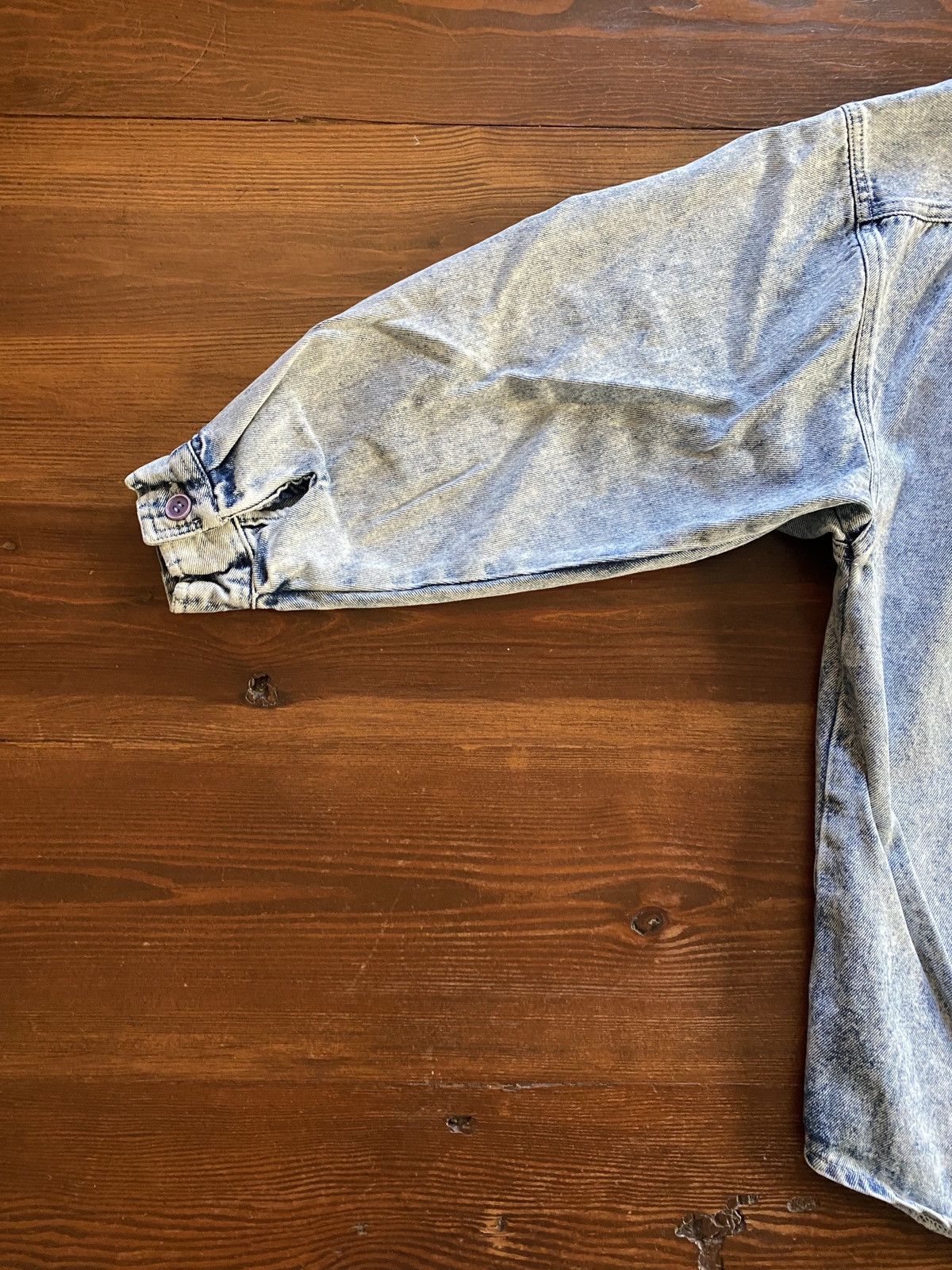 Vintage Vintage 80’s Acid Wash Women’s Long Sleeve Denim Button Up Size L / US 10 / IT 46 - 13 Thumbnail