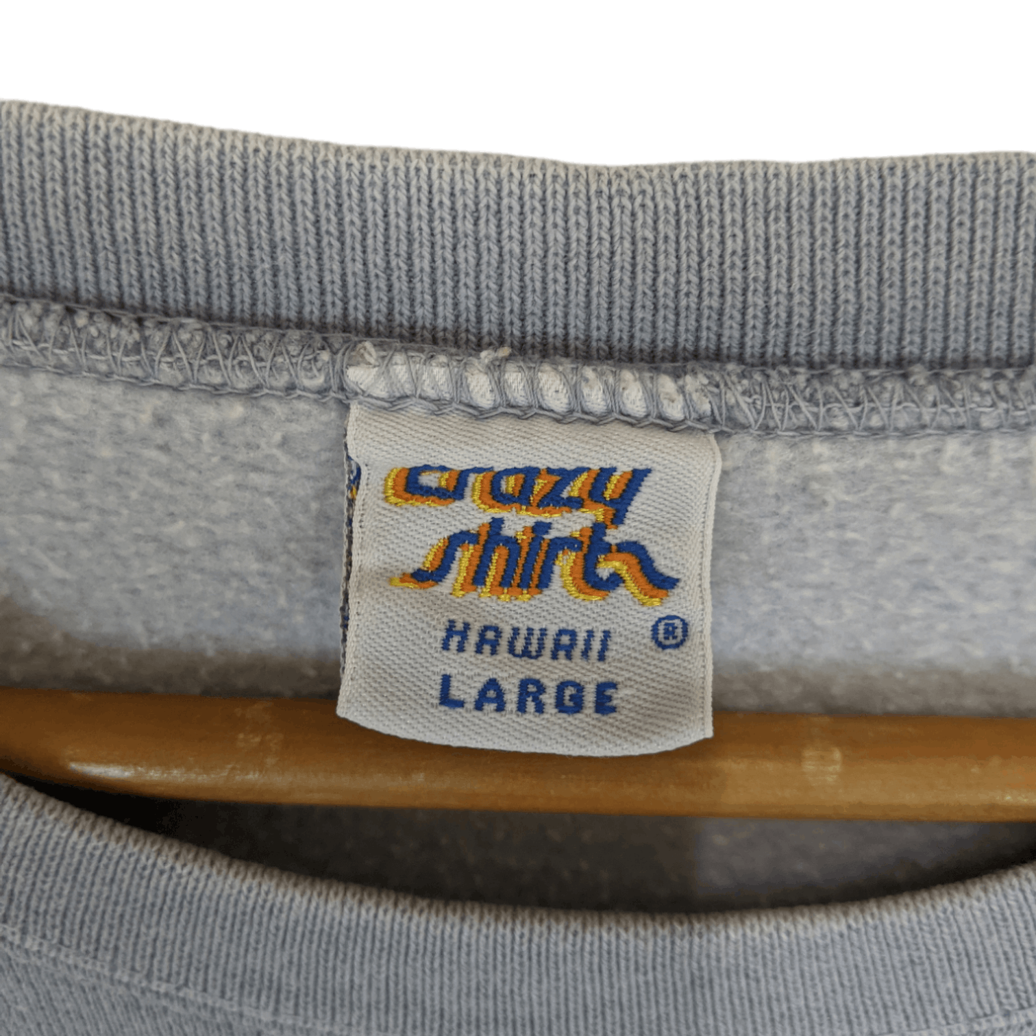 Vintage 90's CRAZY SHIRTS Hawaii Blue Water Surfboards Sweatshirt Size US L / EU 52-54 / 3 - 11 Thumbnail