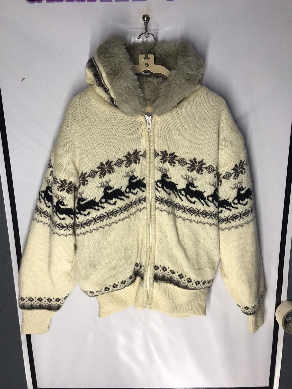 Vintage Vintage knitwear printed jacket fur hoodie by rio brothers Size US M / EU 48-50 / 2 - 7 Thumbnail