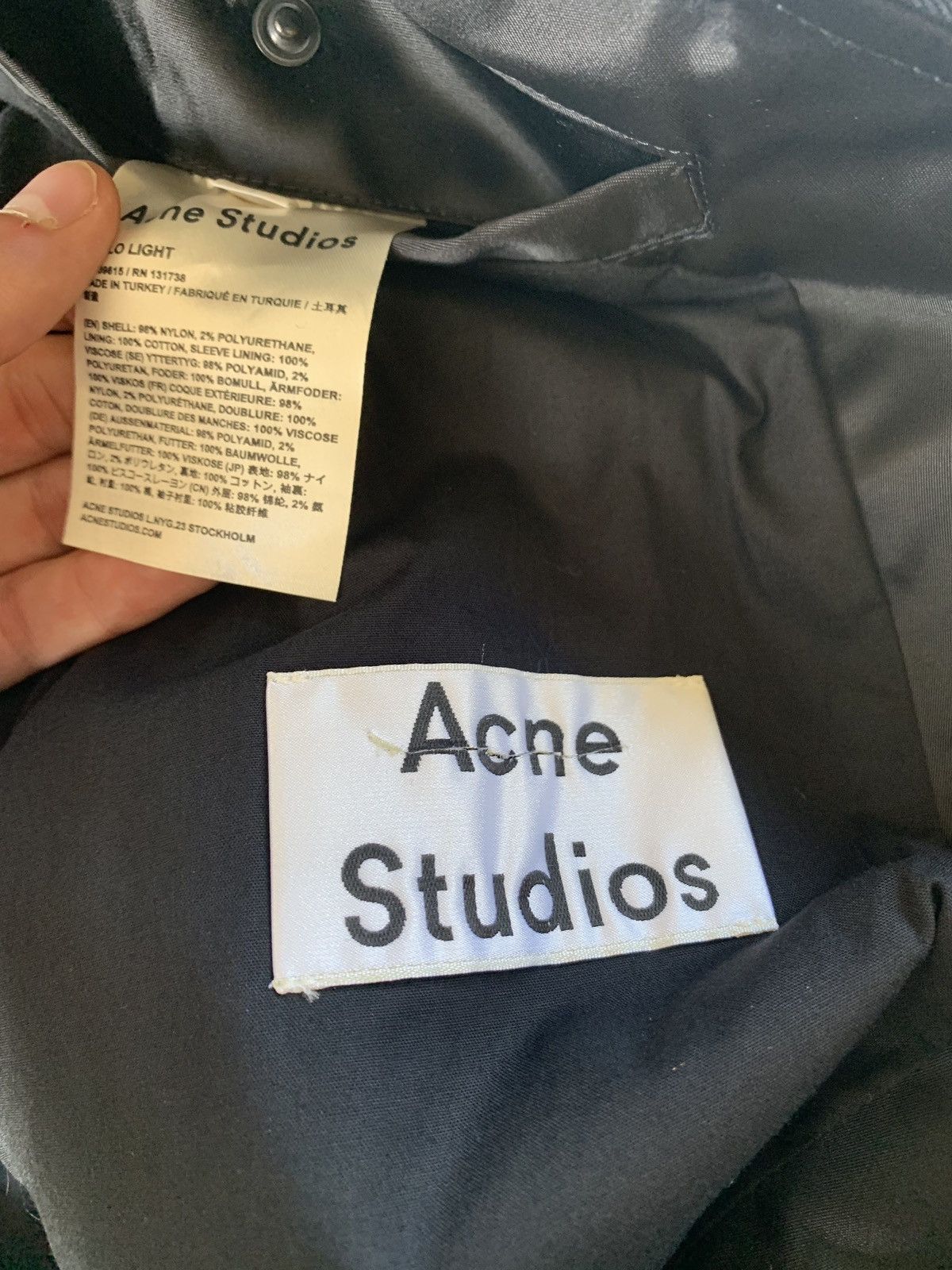 Selo Light Padded Bomber Jacket in Black