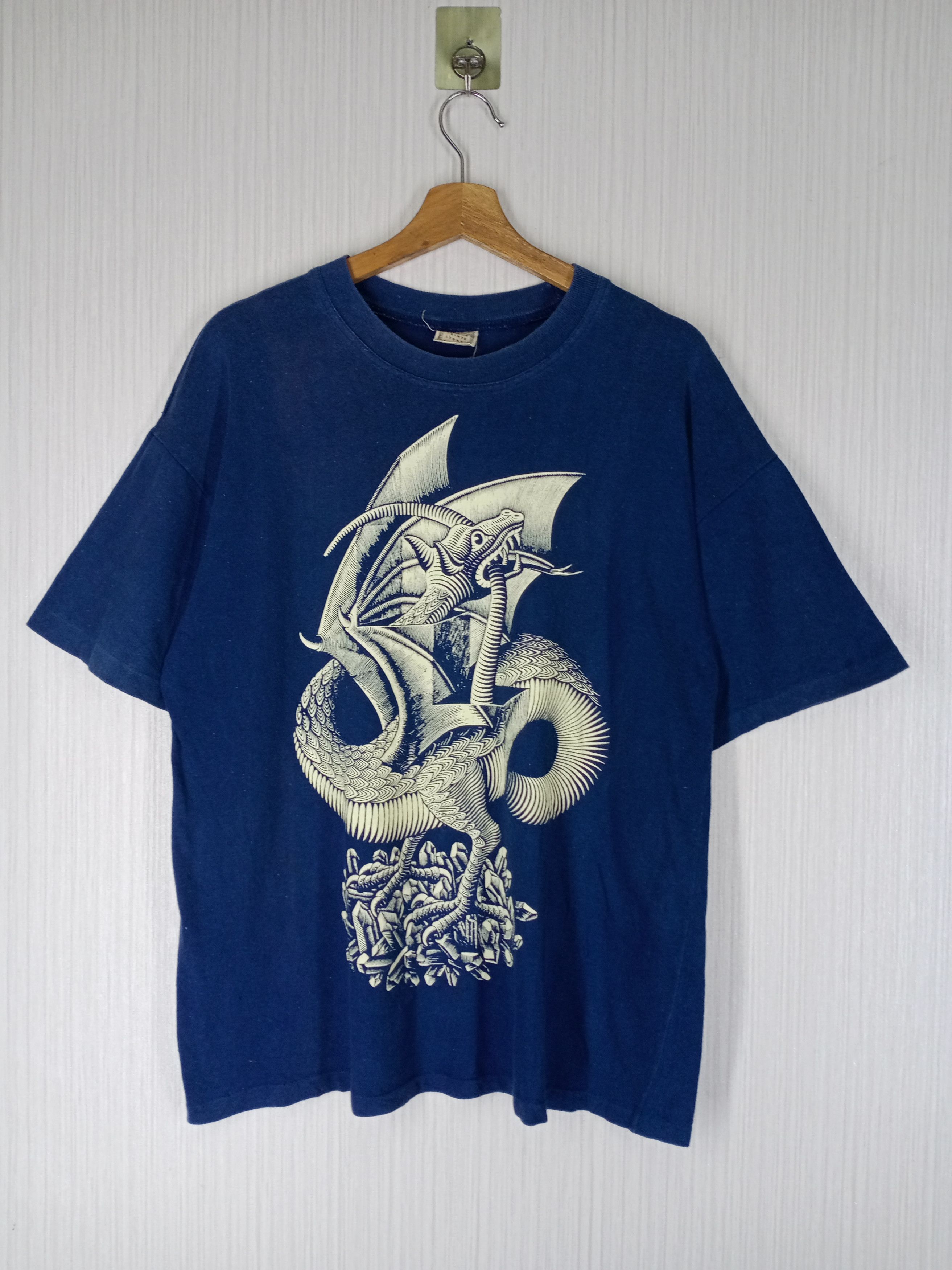 Other Vintage 90s MC Escher Dragon Art Tshirt Size US L / EU 52-54 / 3 - 1 Thumbnail