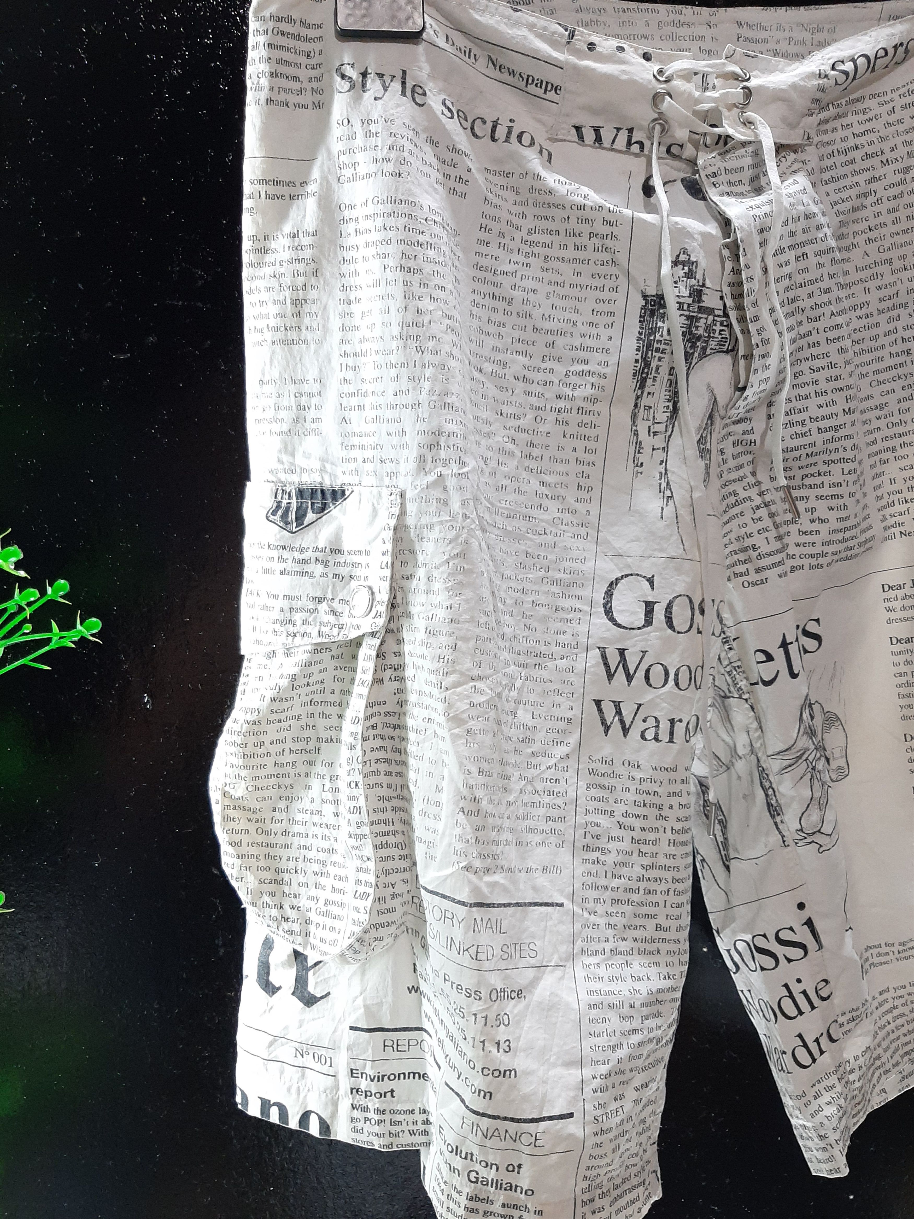 Designer × John Galliano JOHN GALLIANO BEACH WEAR NEWS PAPER FULL PRINT CARGO PANTS Size US 32 / EU 48 - 3 Thumbnail