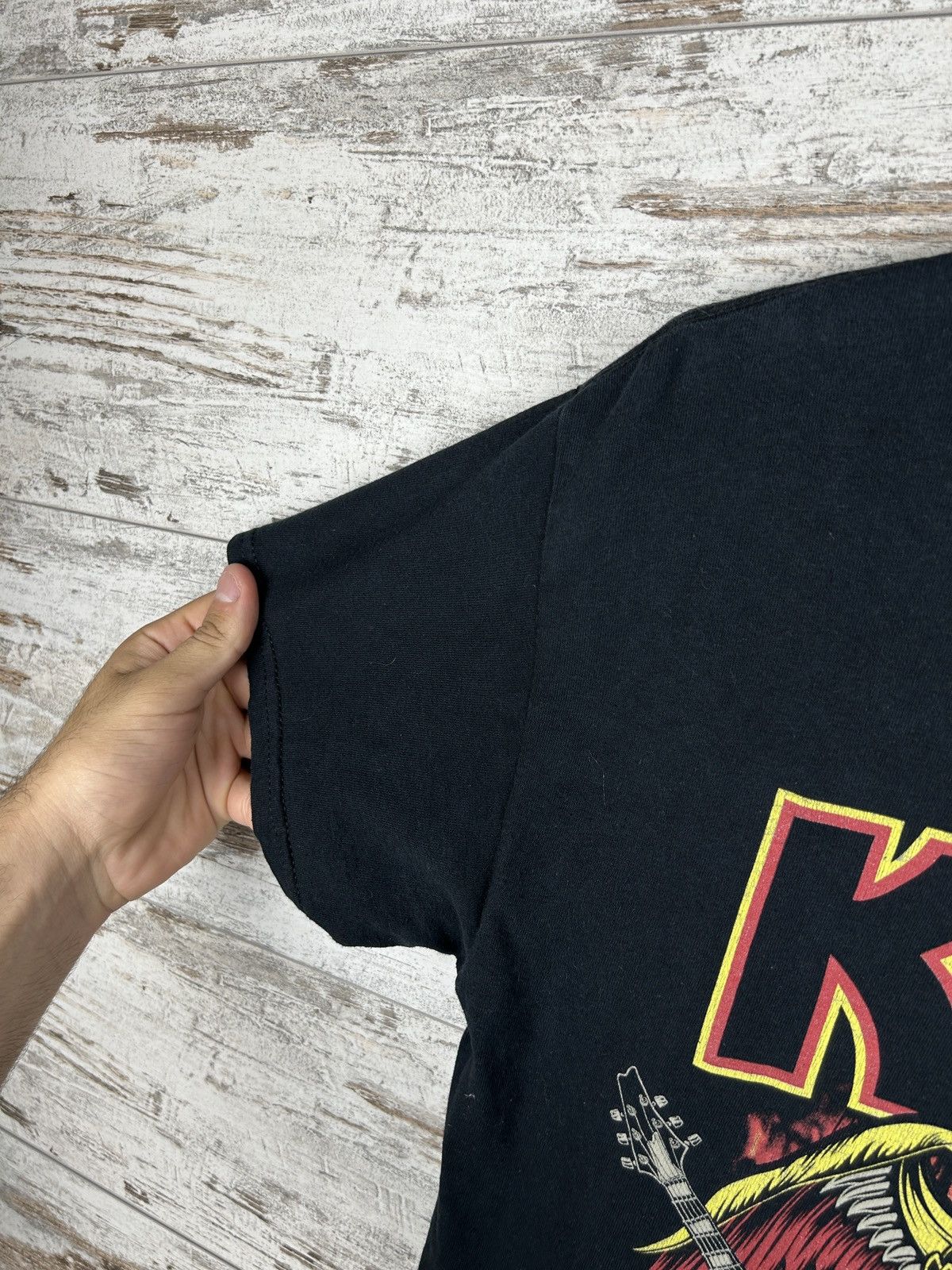 Band Tees Mens Vintage Kiss T Shirt rock band tee streetwear rare Size US M / EU 48-50 / 2 - 3 Thumbnail