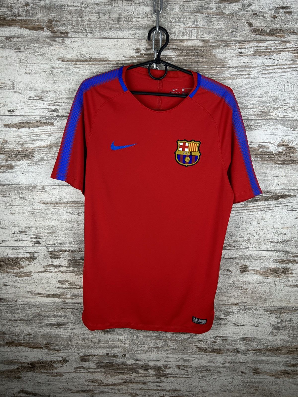 Nike Mens Vintage Nike FC Barcelona T Shirt training soccer tee Size US M / EU 48-50 / 2 - 2 Thumbnail