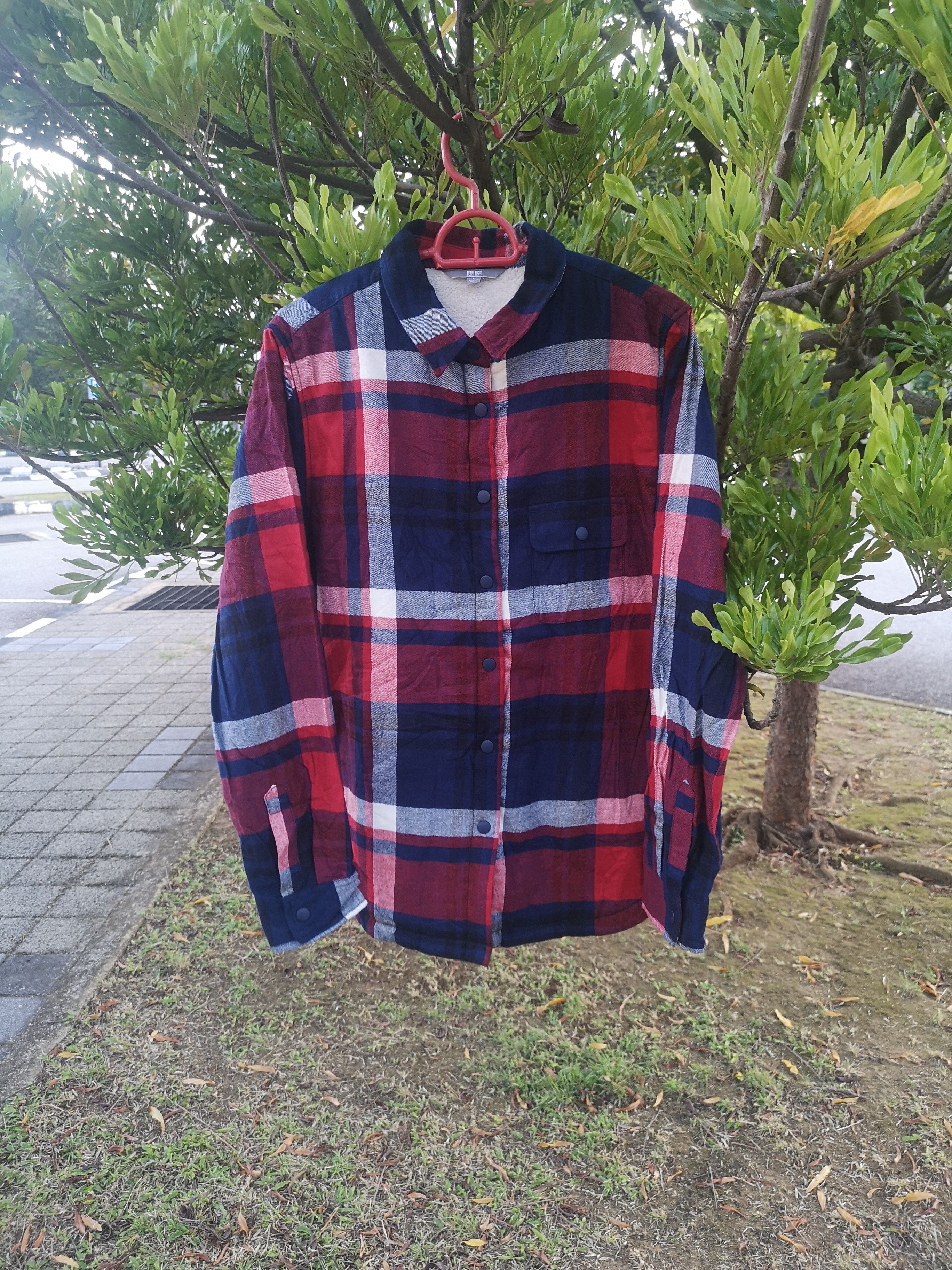 Uniqlo Uniqlo Flannel Jacket Fleece(Button up) Size US L / EU 52-54 / 3 - 1 Thumbnail