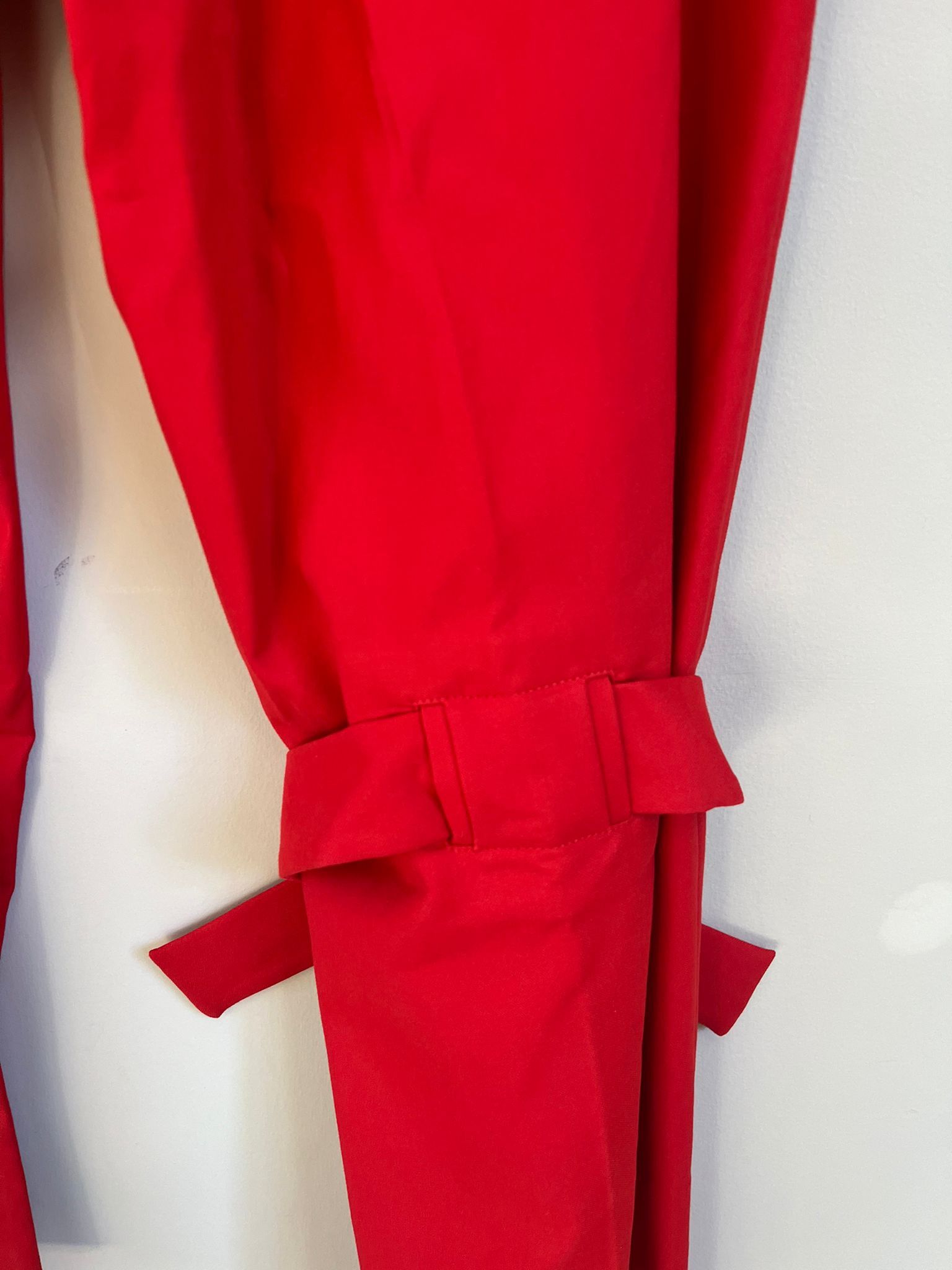 Bottega Veneta Midseason Cotton Gabardine Strap Knee Pants in Fire Engine Size US 30 / EU 46 - 11 Thumbnail