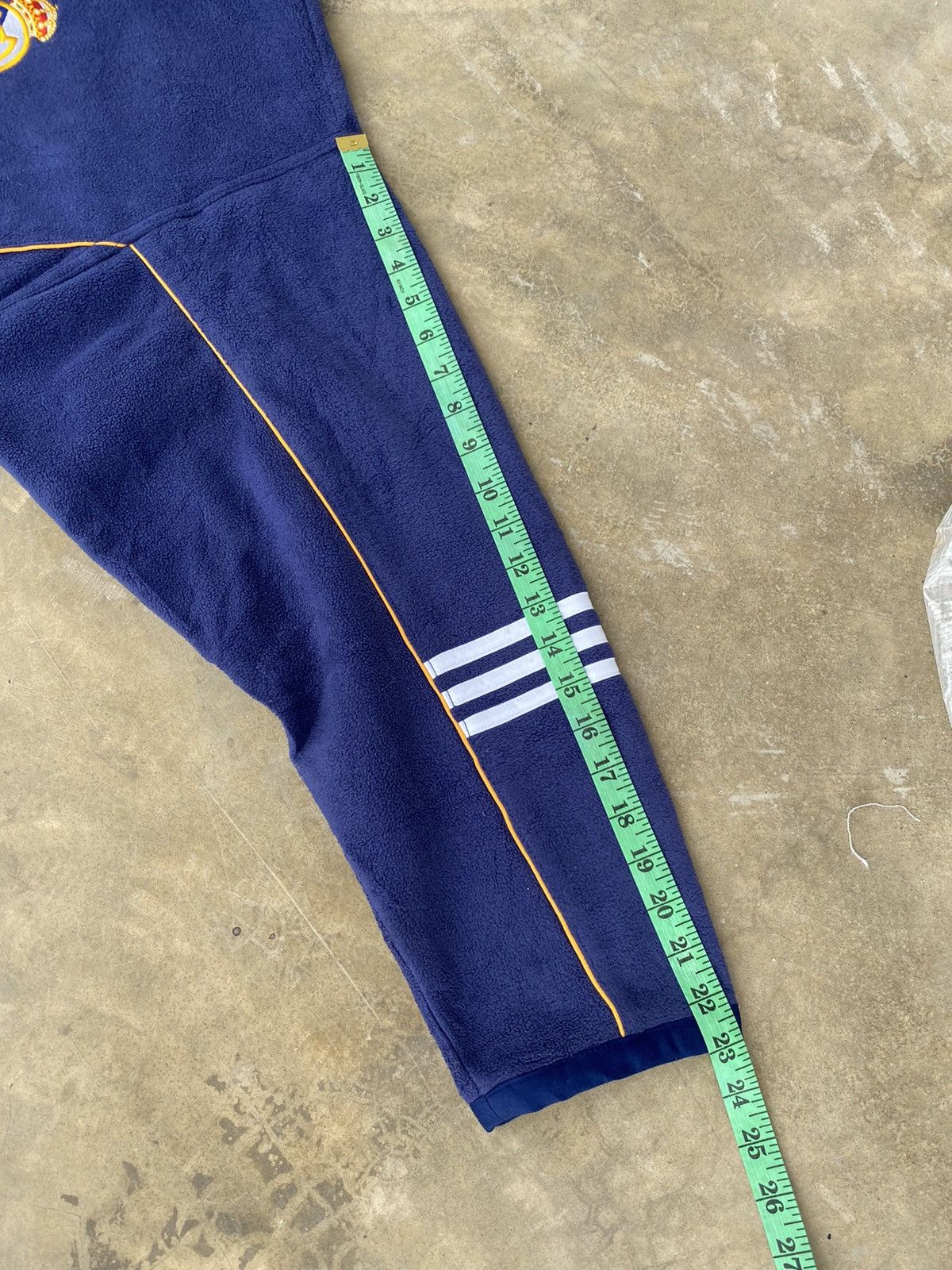 Adidas Adidas x real madrid fleece half zipper Size US L / EU 52-54 / 3 - 10 Thumbnail