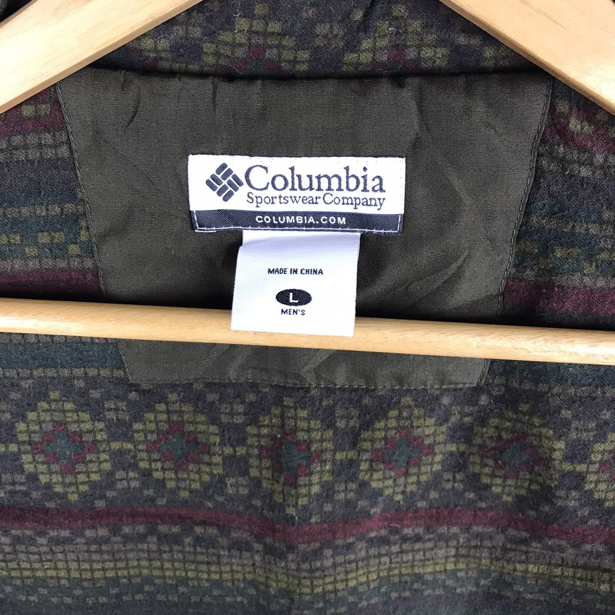 Columbia Vintage Columbia Sportswear Sleeveless Puffer Zipper Jacket Size US L / EU 52-54 / 3 - 5 Thumbnail