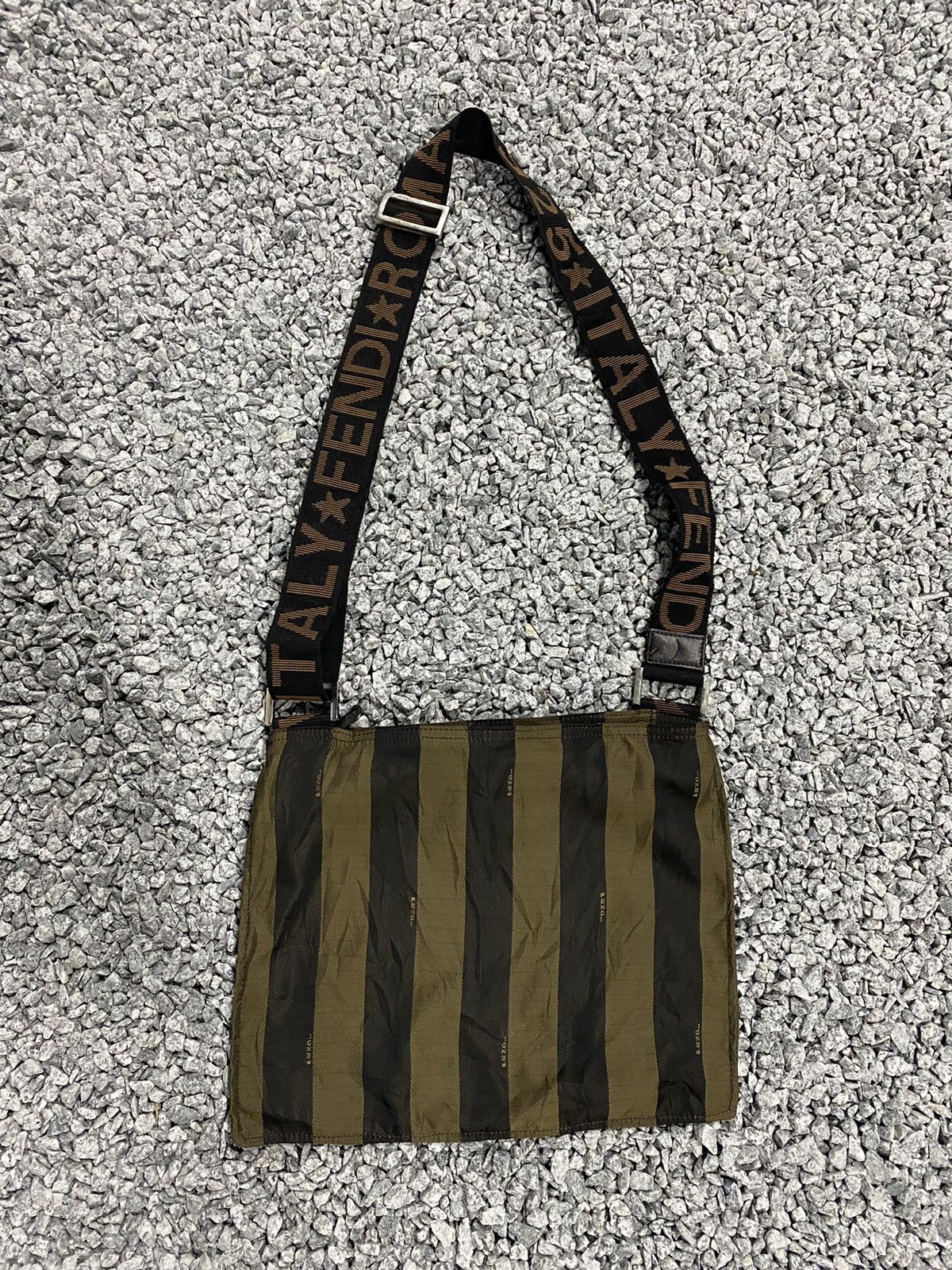Fendi Vintage Fendi Crossbody Size ONE SIZE - 2 Thumbnail