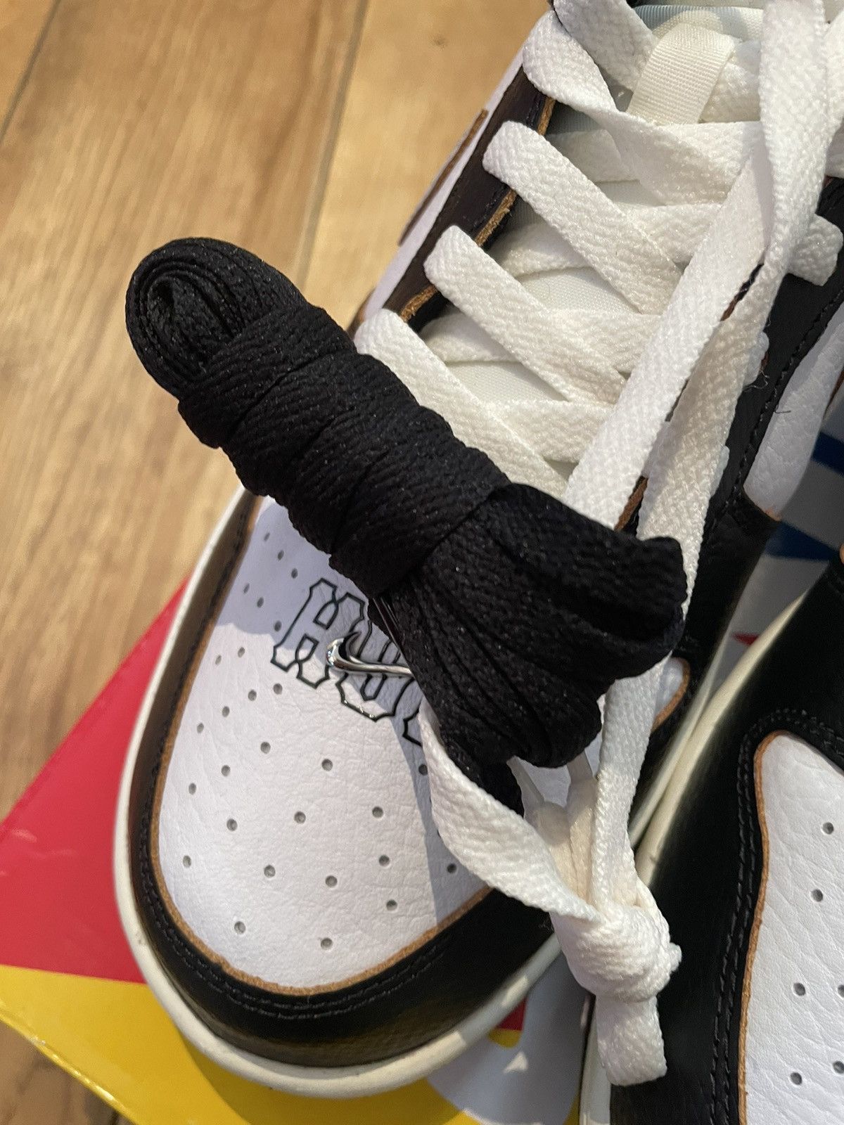 Nike Dunk Low SB Pro Huf San Francisco Size US 9.5 / EU 42-43 - 14 Thumbnail