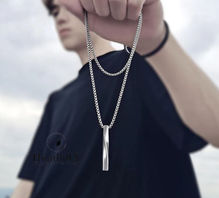 Jewelry Rectangle Minimalist Twist Pendant Necklace Size ONE SIZE - 3 Thumbnail