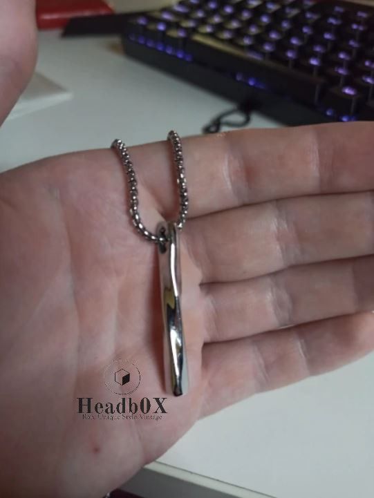 Jewelry Rectangle Minimalist Twist Pendant Necklace Size ONE SIZE - 2 Thumbnail