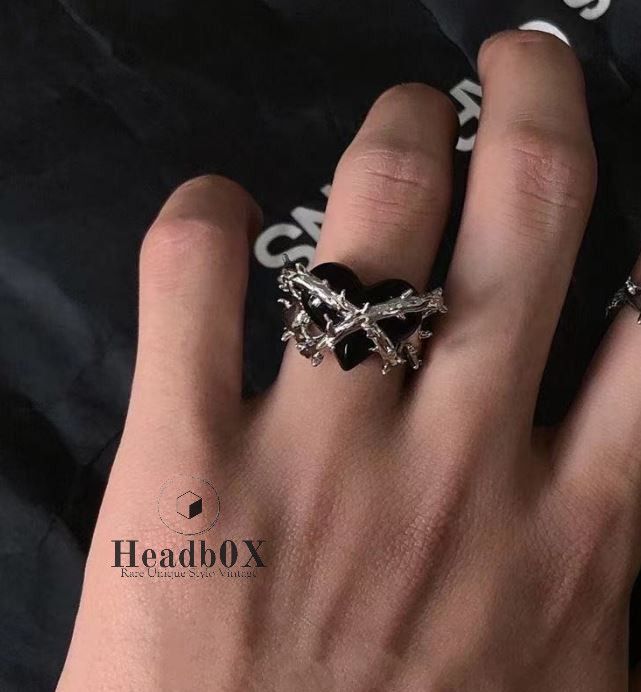Jewelry Korean Thorns Love Heart Ring Size ONE SIZE - 1 Thumbnail