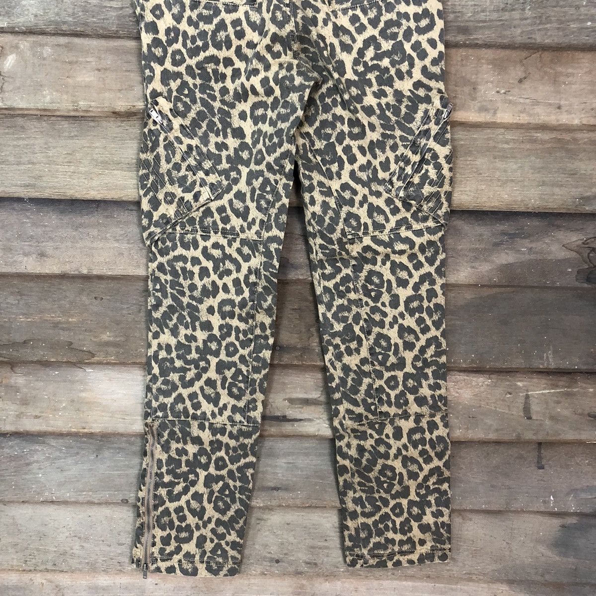 Japanese Brand DL Barak cheetah leopard Multipocket art Cargo Pants #3422 Size US 28 / EU 44 - 11 Thumbnail