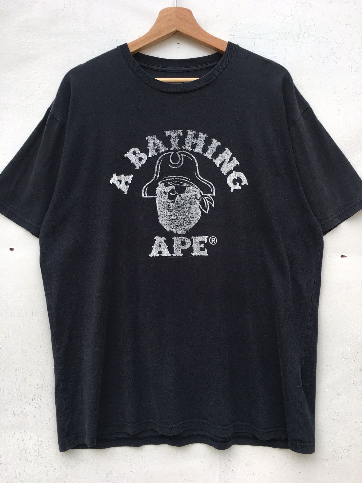 Bape Bape Pirate Store Tee Size US L / EU 52-54 / 3 - 5 Thumbnail