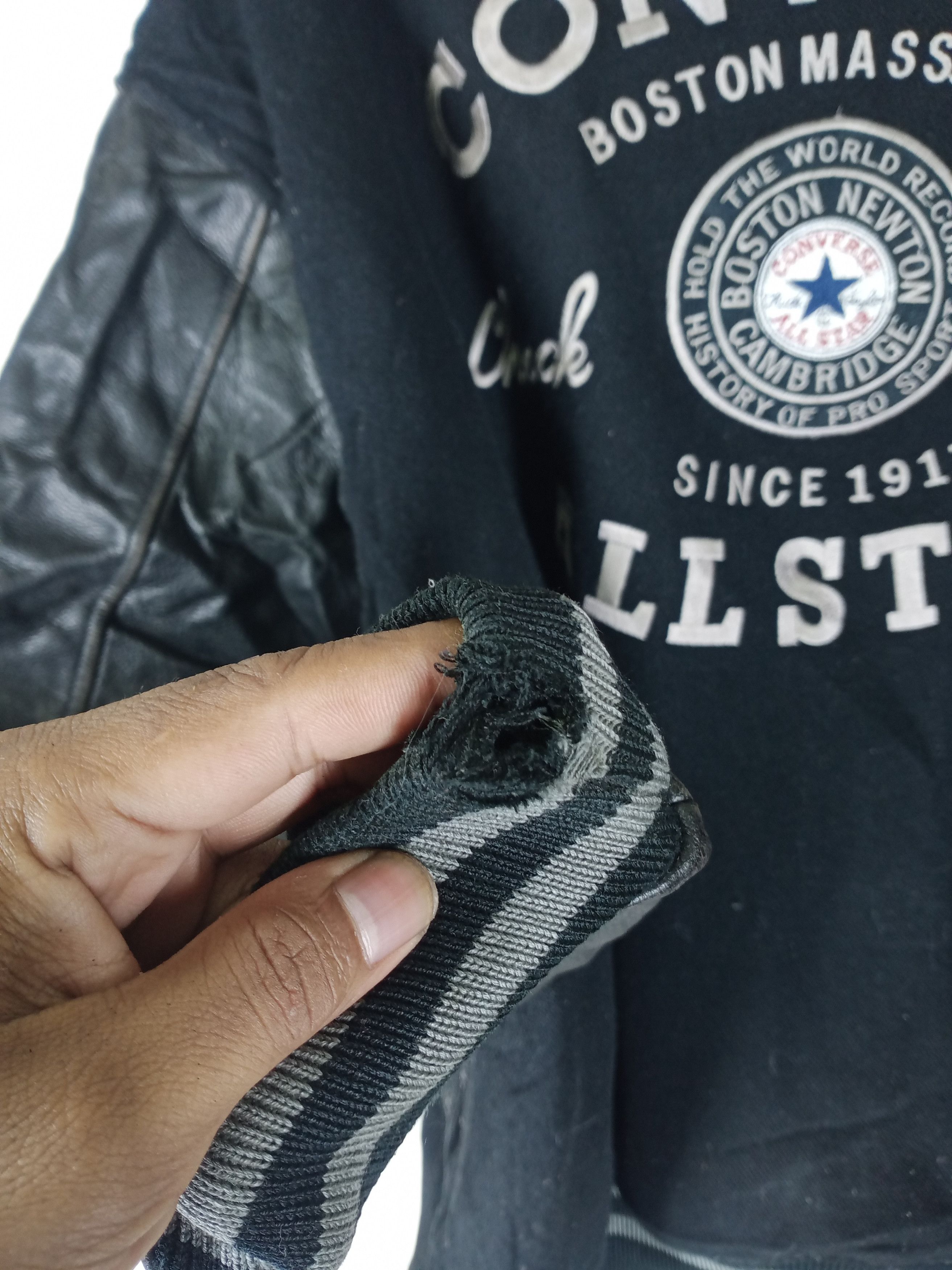 Converse Vintage Converse Chuck Taylor Varsity Wool Leather Jacket Size US XXL / EU 58 / 5 - 11 Thumbnail