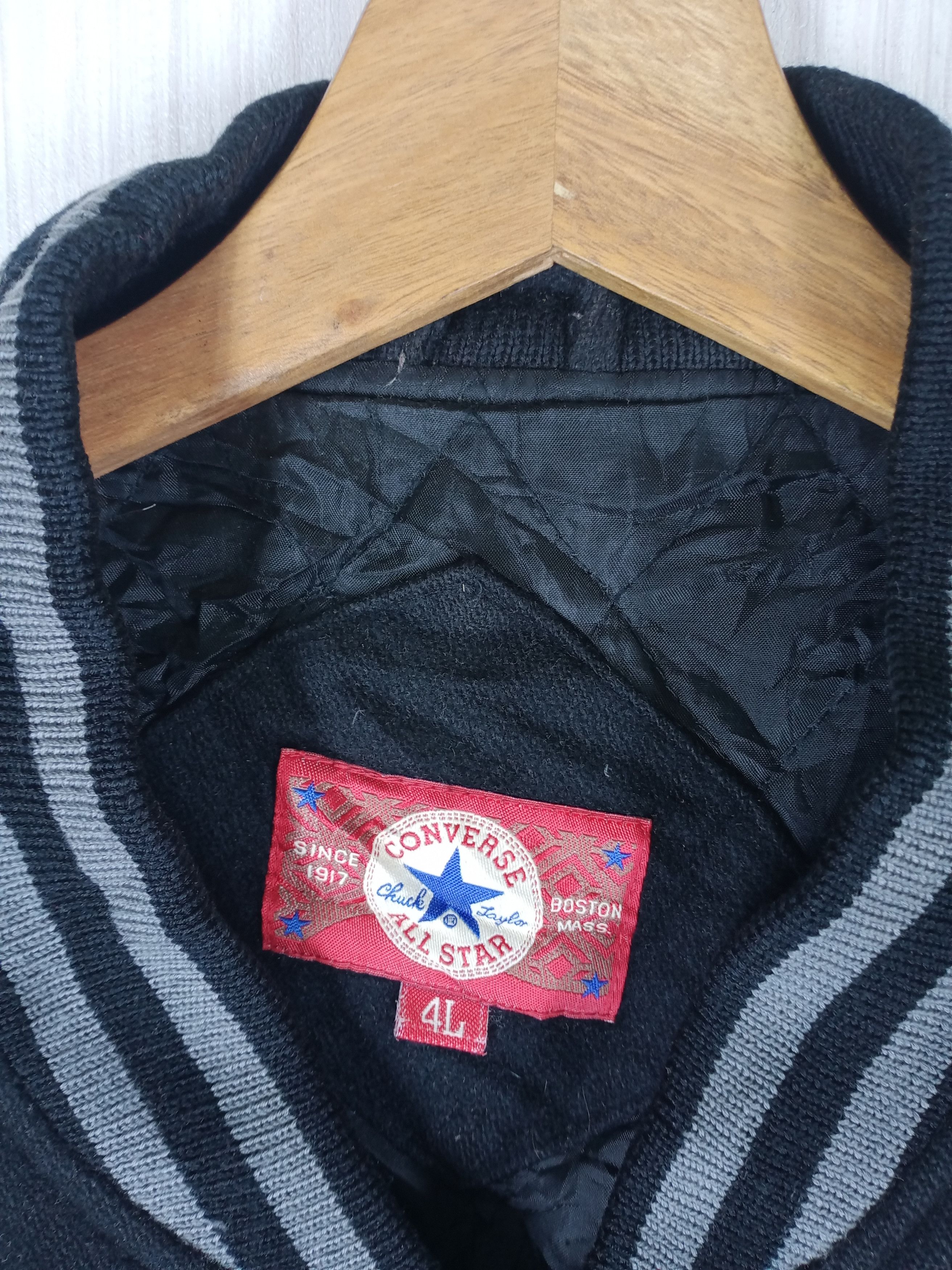 Converse Vintage Converse Chuck Taylor Varsity Wool Leather Jacket Size US XXL / EU 58 / 5 - 5 Thumbnail