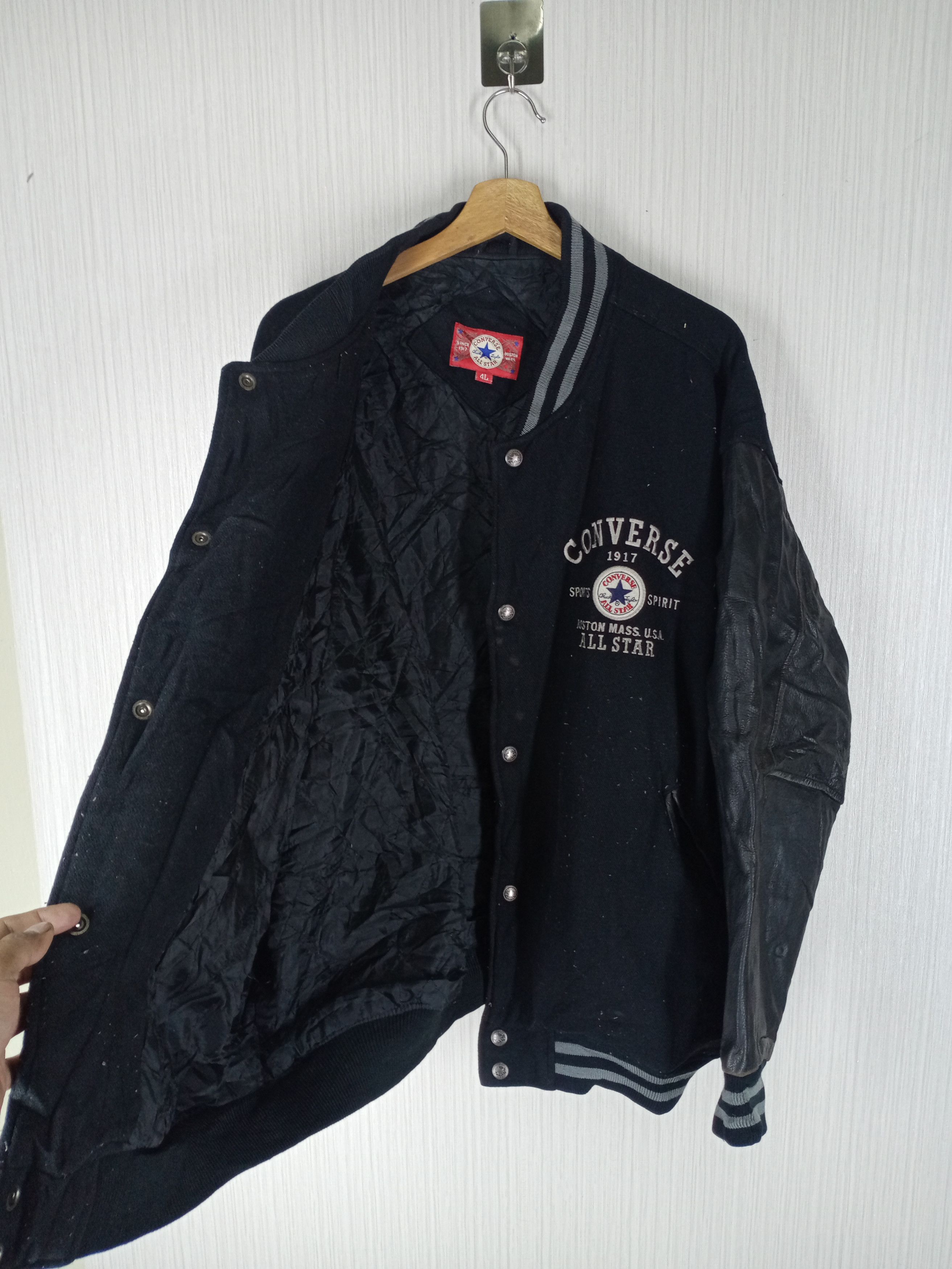 Converse Vintage Converse Chuck Taylor Varsity Wool Leather Jacket Size US XXL / EU 58 / 5 - 4 Thumbnail