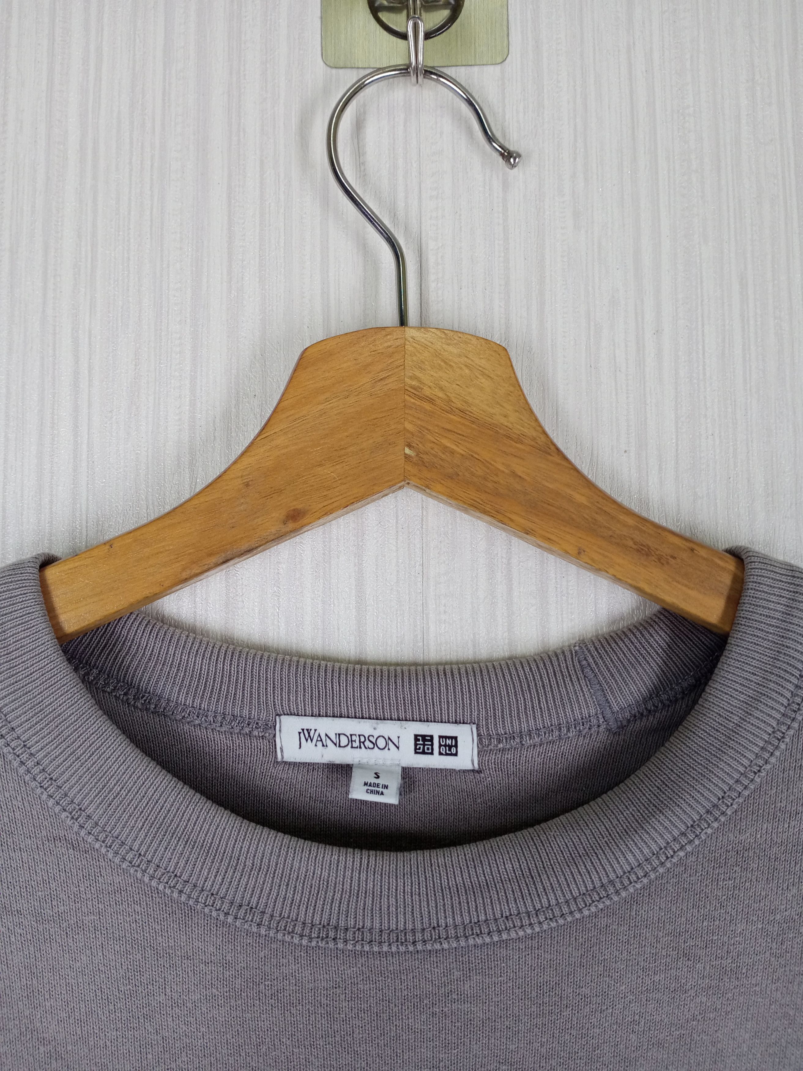 JW Anderson × Uniqlo J.W.Anderson X Uniqlo Crewneck Sweatshirt Size US M / EU 48-50 / 2 - 5 Thumbnail