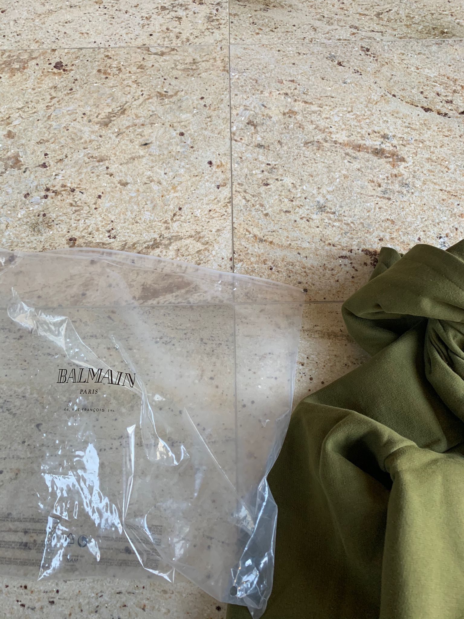 Balmain Side Zip Pullover Hoodie in Dirty Green Size US S / EU 44-46 / 1 - 11 Thumbnail