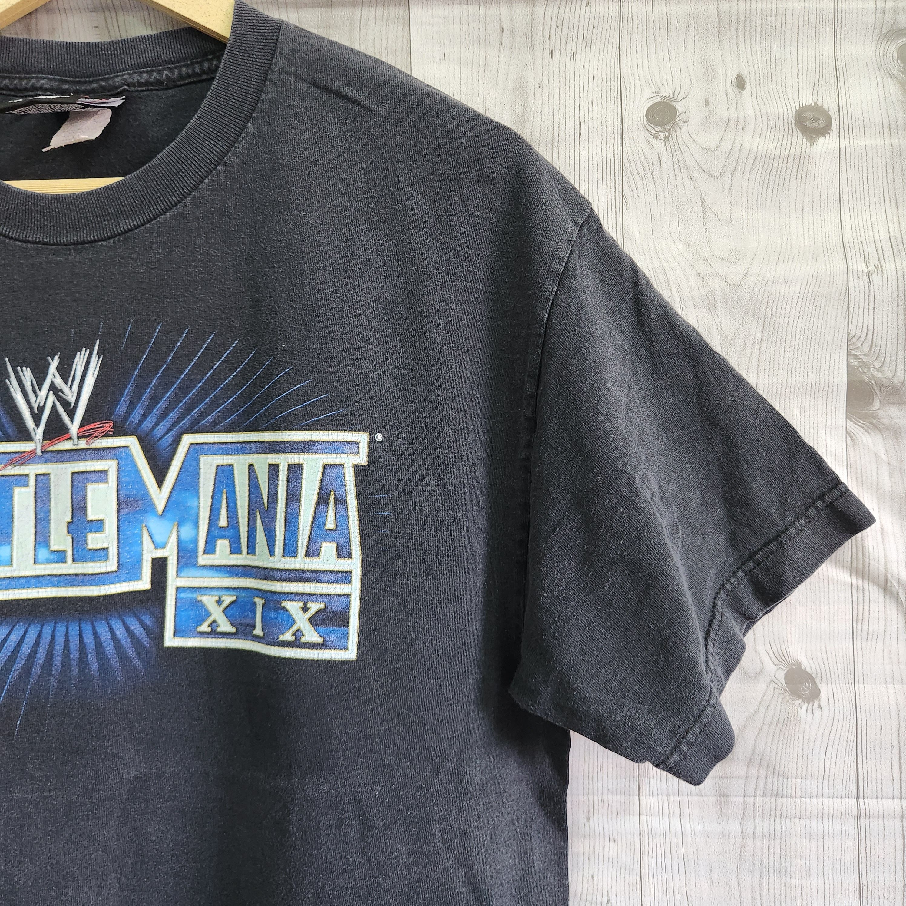 Vintage × WWE Vintage WWE WrestleMania XIX Copyright 2003 Size US L / EU 52-54 / 3 - 5 Thumbnail