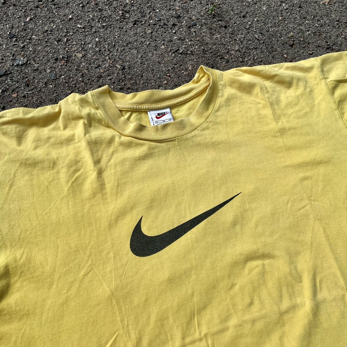 Vintage Vintage 90s Nike Swoosh Sun Faded Graphic Tee Streetwear XL Size US XL / EU 56 / 4 - 2 Thumbnail