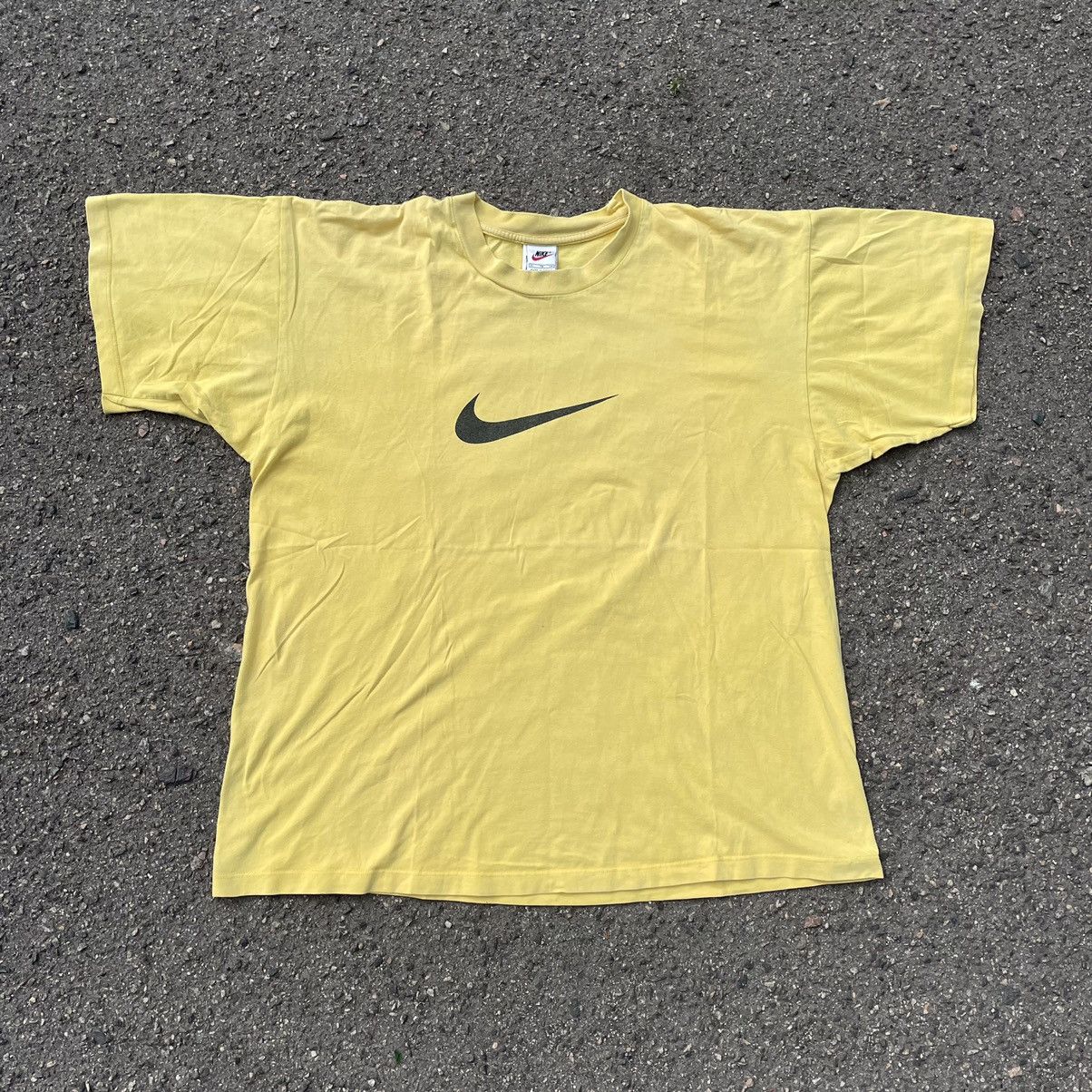 Vintage Vintage 90s Nike Swoosh Sun Faded Graphic Tee Streetwear XL Size US XL / EU 56 / 4 - 1 Thumbnail