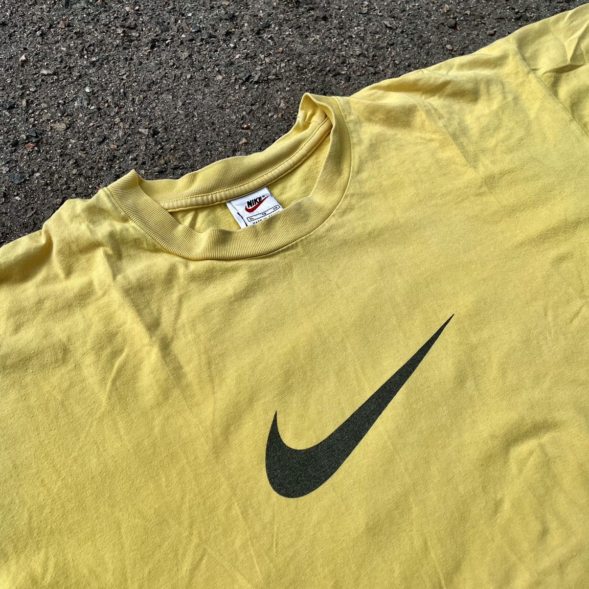 Vintage Vintage 90s Nike Swoosh Sun Faded Graphic Tee Streetwear XL Size US XL / EU 56 / 4 - 6 Thumbnail