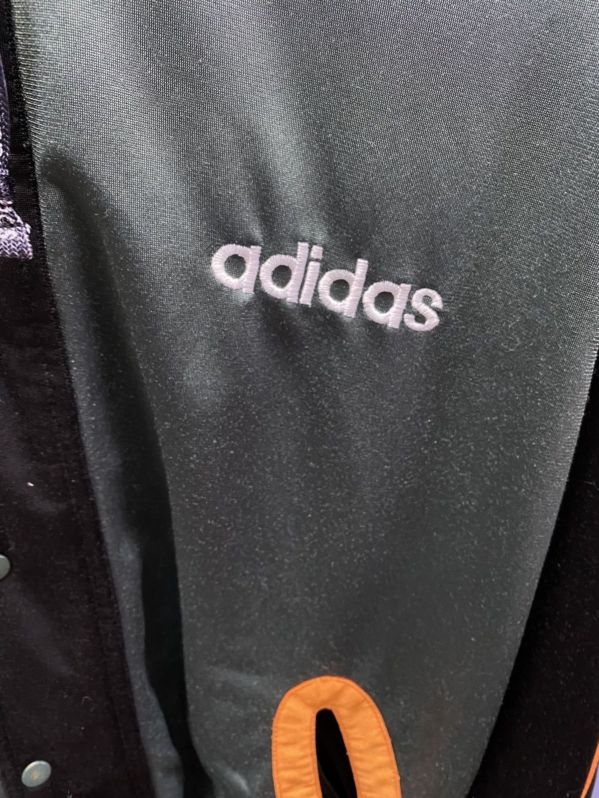 Adidas × Vintage Vintage Adidas Streetball Track Jacket Warm Up Jersey NBA Size US M / EU 48-50 / 2 - 7 Thumbnail