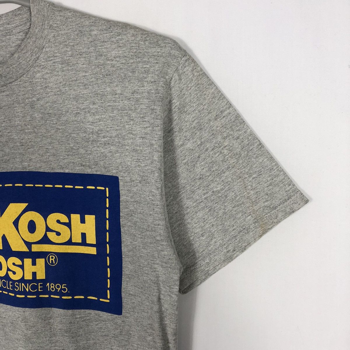 Japanese Brand × Oshkosh × Vintage Vintage OSH KOSH Big Spellout Box Logo Tee Size US L / EU 52-54 / 3 - 4 Thumbnail