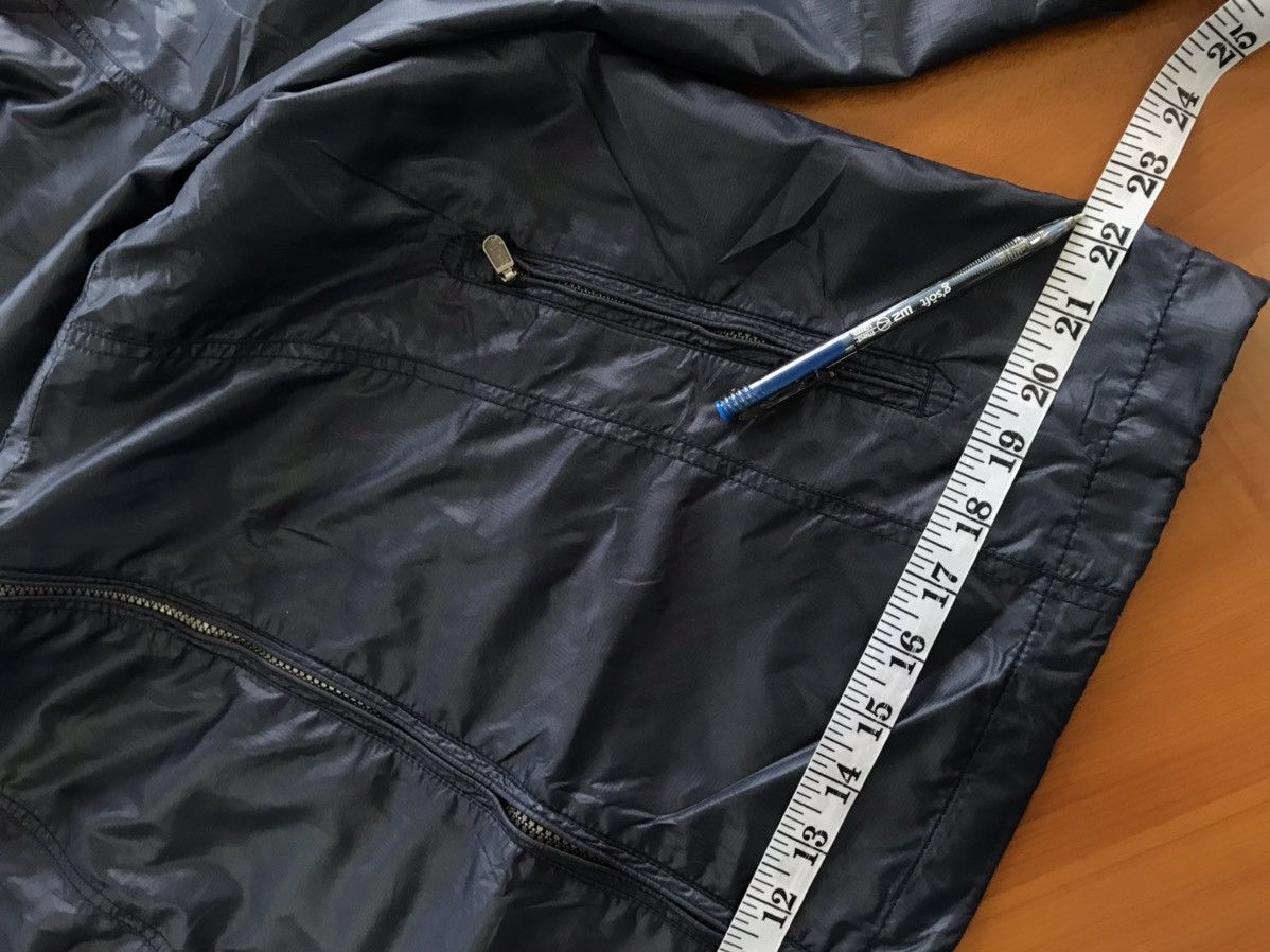 Uniqlo Uniqlo Windbreaker Size US L / EU 52-54 / 3 - 16 Thumbnail