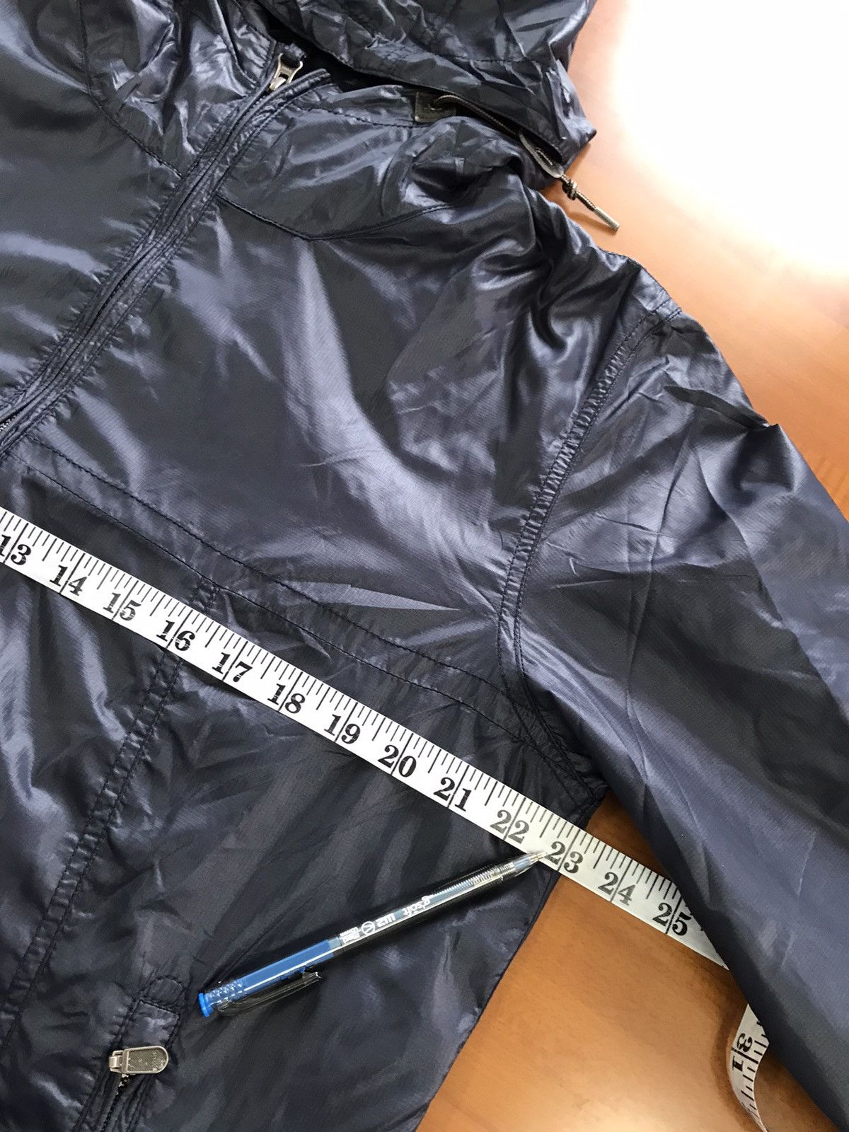 Uniqlo Uniqlo Windbreaker Size US L / EU 52-54 / 3 - 12 Thumbnail