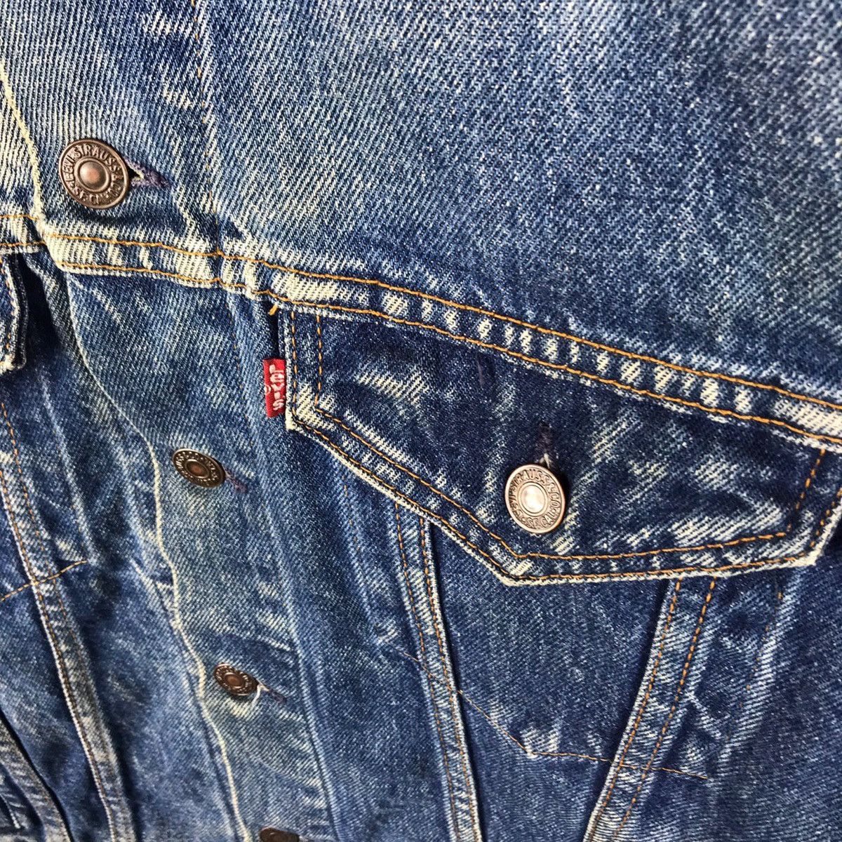 Levi's × Levi's Vintage Clothing Vintage Levi’s Distressed Trucker Denim Jacket Size US S / EU 44-46 / 1 - 2 Thumbnail