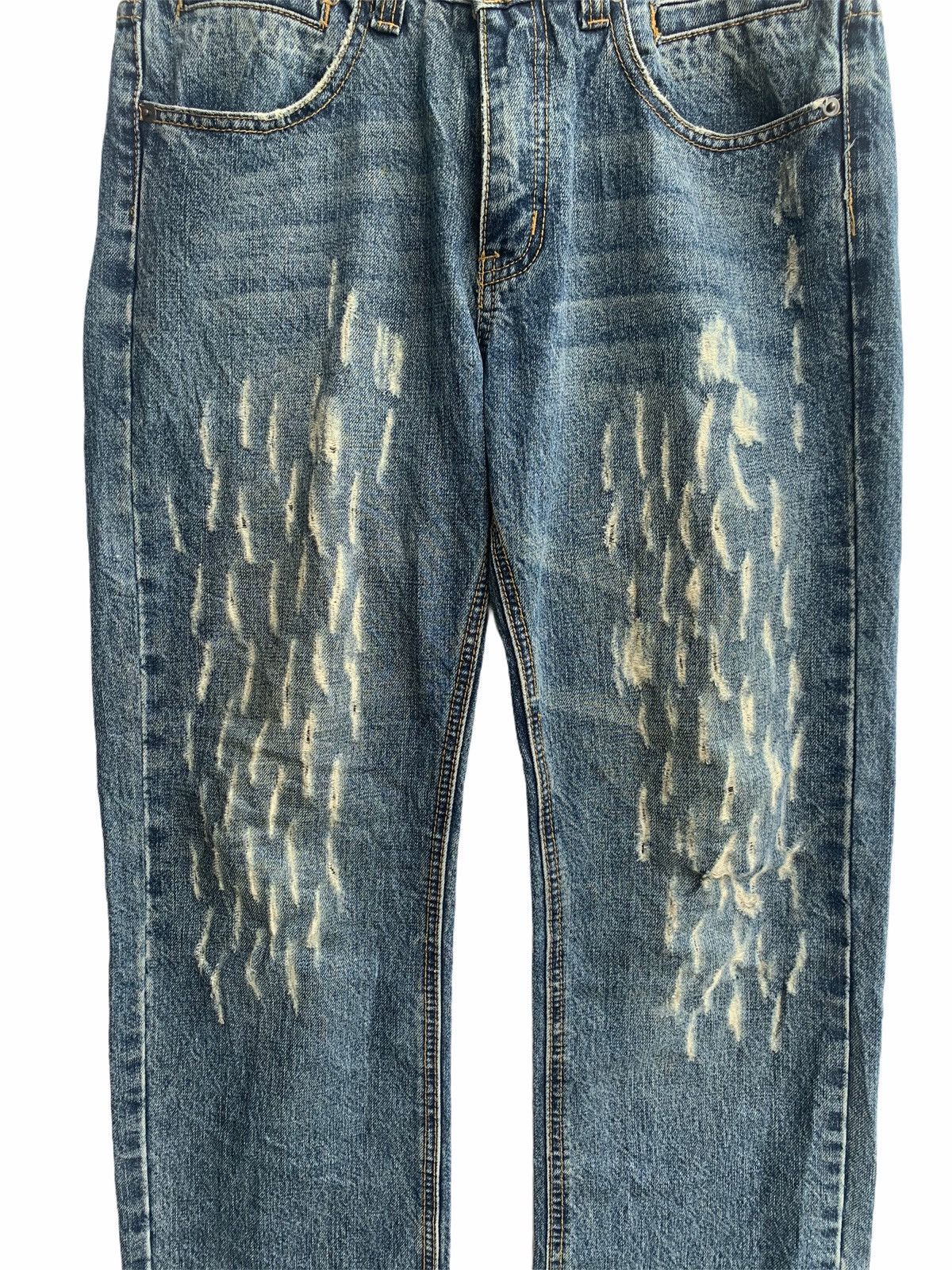 Dolce & Gabbana D&G Distressed Denim Size US 30 / EU 46 - 4 Thumbnail