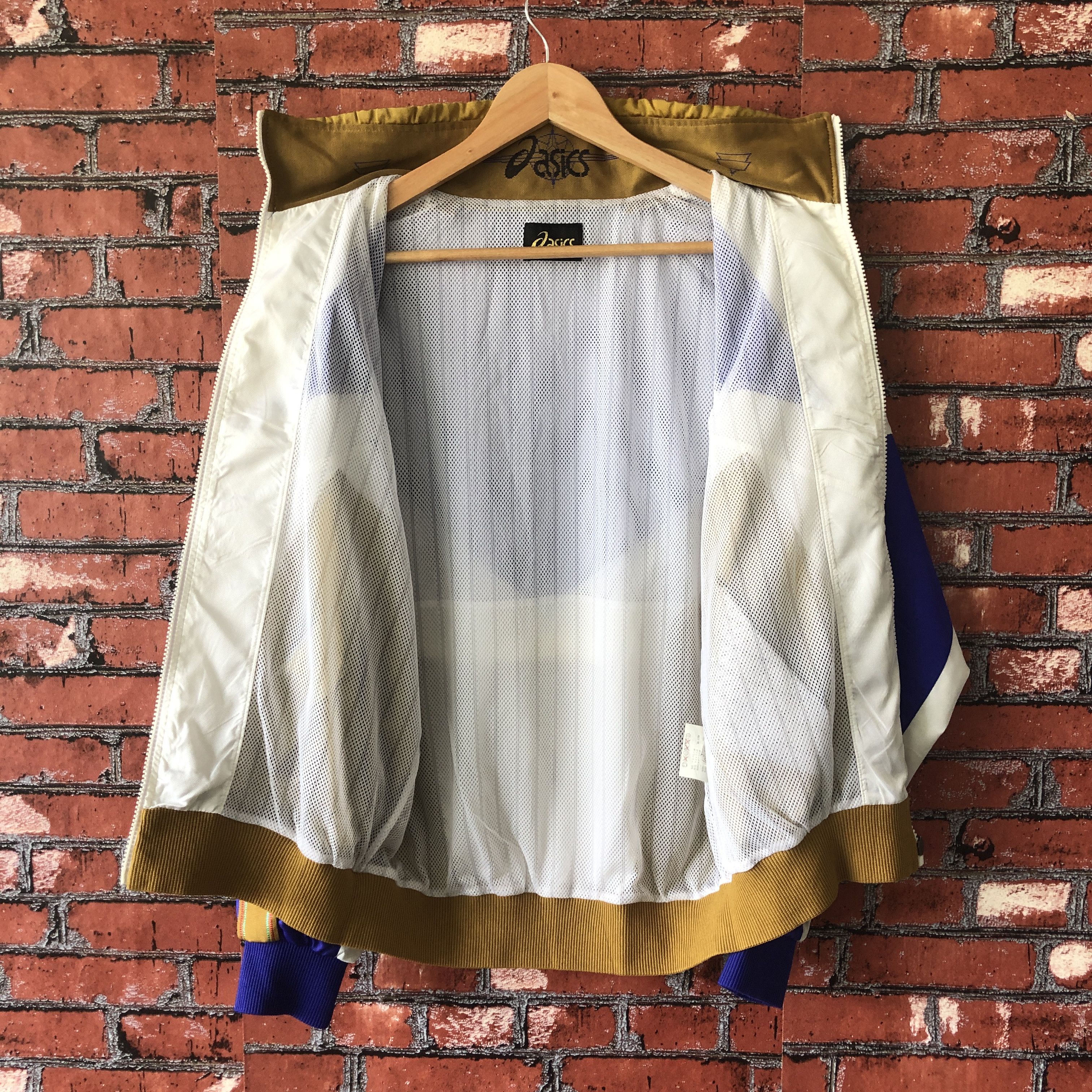 Asics Vintage Asics World Performance Light Jacket Japan L Fit M Size US M / EU 48-50 / 2 - 6 Thumbnail