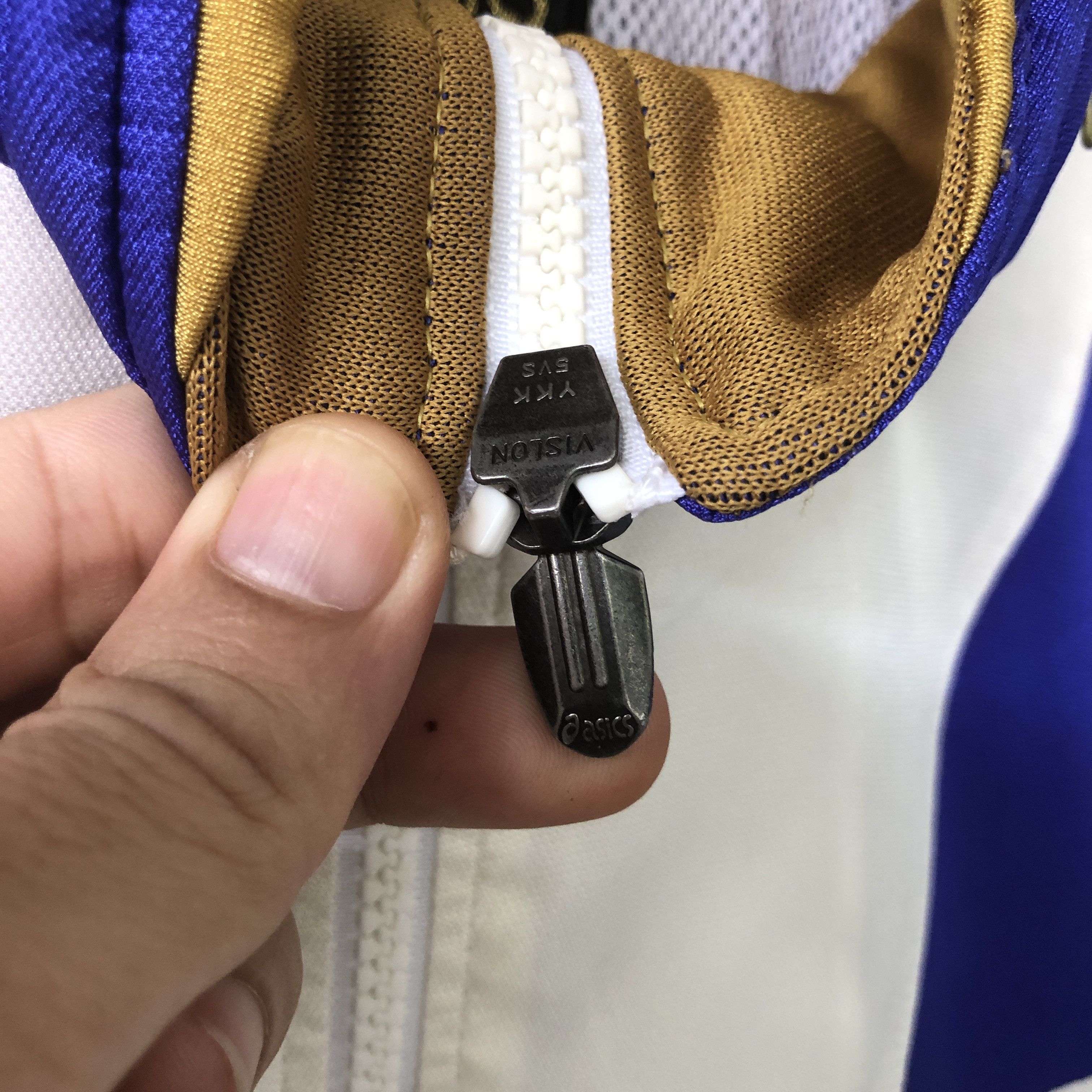 Asics Vintage Asics World Performance Light Jacket Japan L Fit M Size US M / EU 48-50 / 2 - 7 Thumbnail