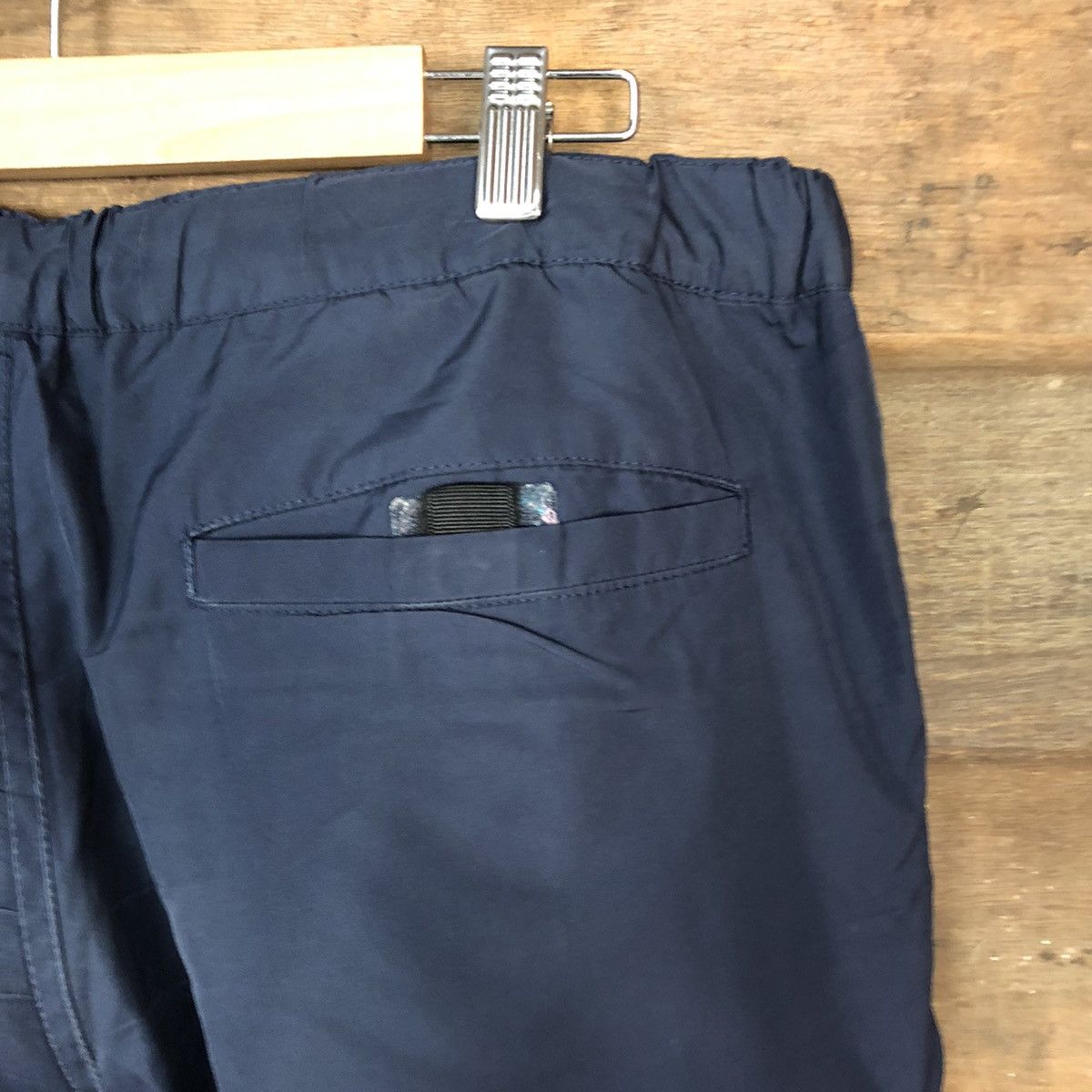 Japanese Brand × Vintage Uniqlo Dark Blue jogger Cargo Pants #4649 Size US 33 - 8 Thumbnail
