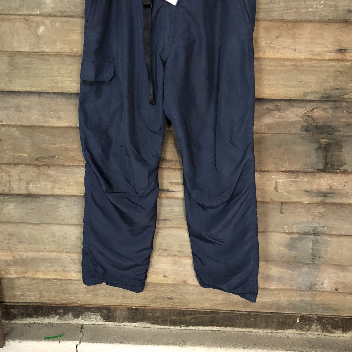 Japanese Brand × Vintage Uniqlo Dark Blue jogger Cargo Pants #4649 Size US 33 - 2 Thumbnail