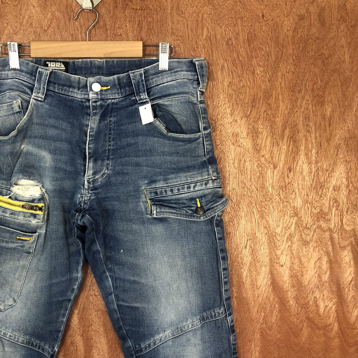 Japanese Brand DLL Torachi Blue distressed Multipocket Cargo Jeans #2124 Size US 32 / EU 48 - 5 Thumbnail