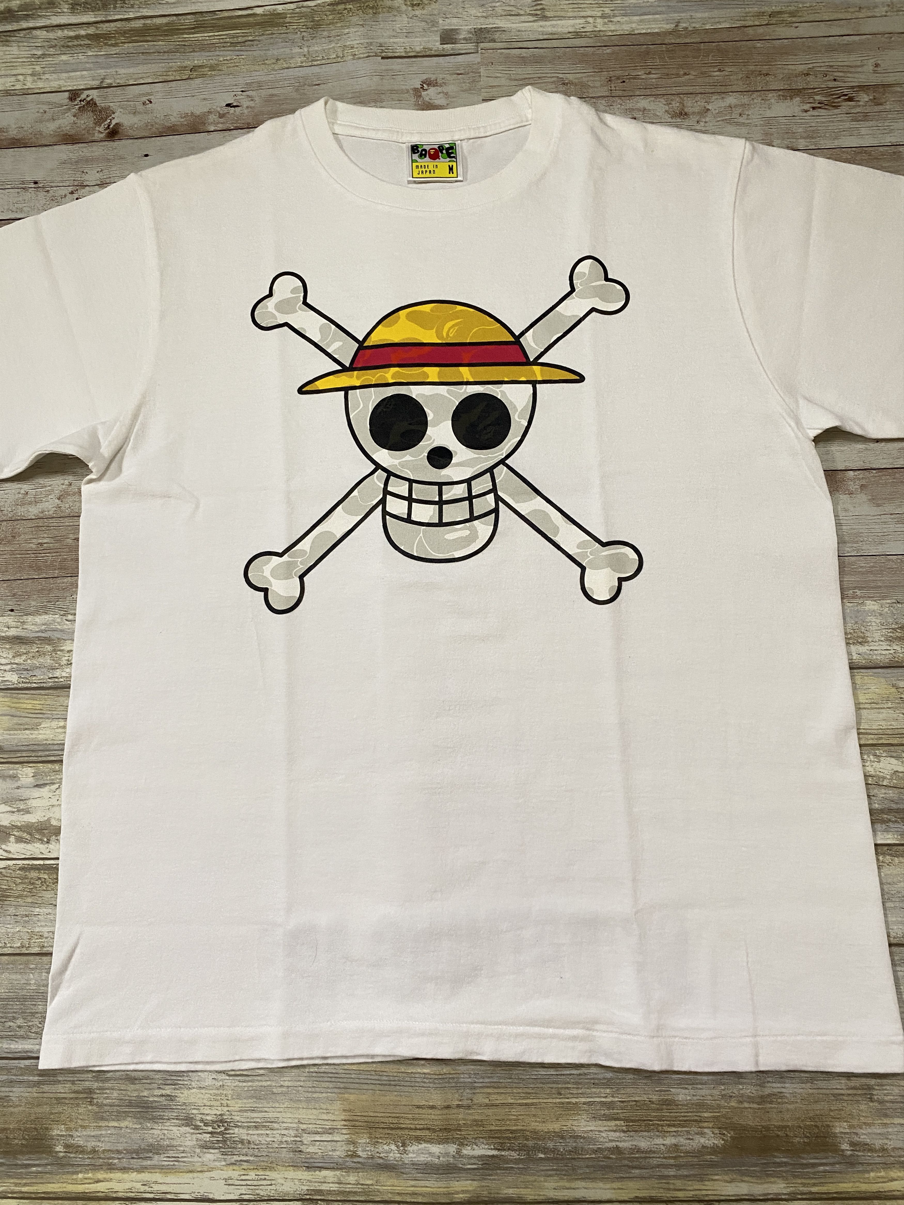 Bape × One Piece SS12 One Piece Jolly Roger Tee Size US M / EU 48-50 / 2 - 2 Thumbnail