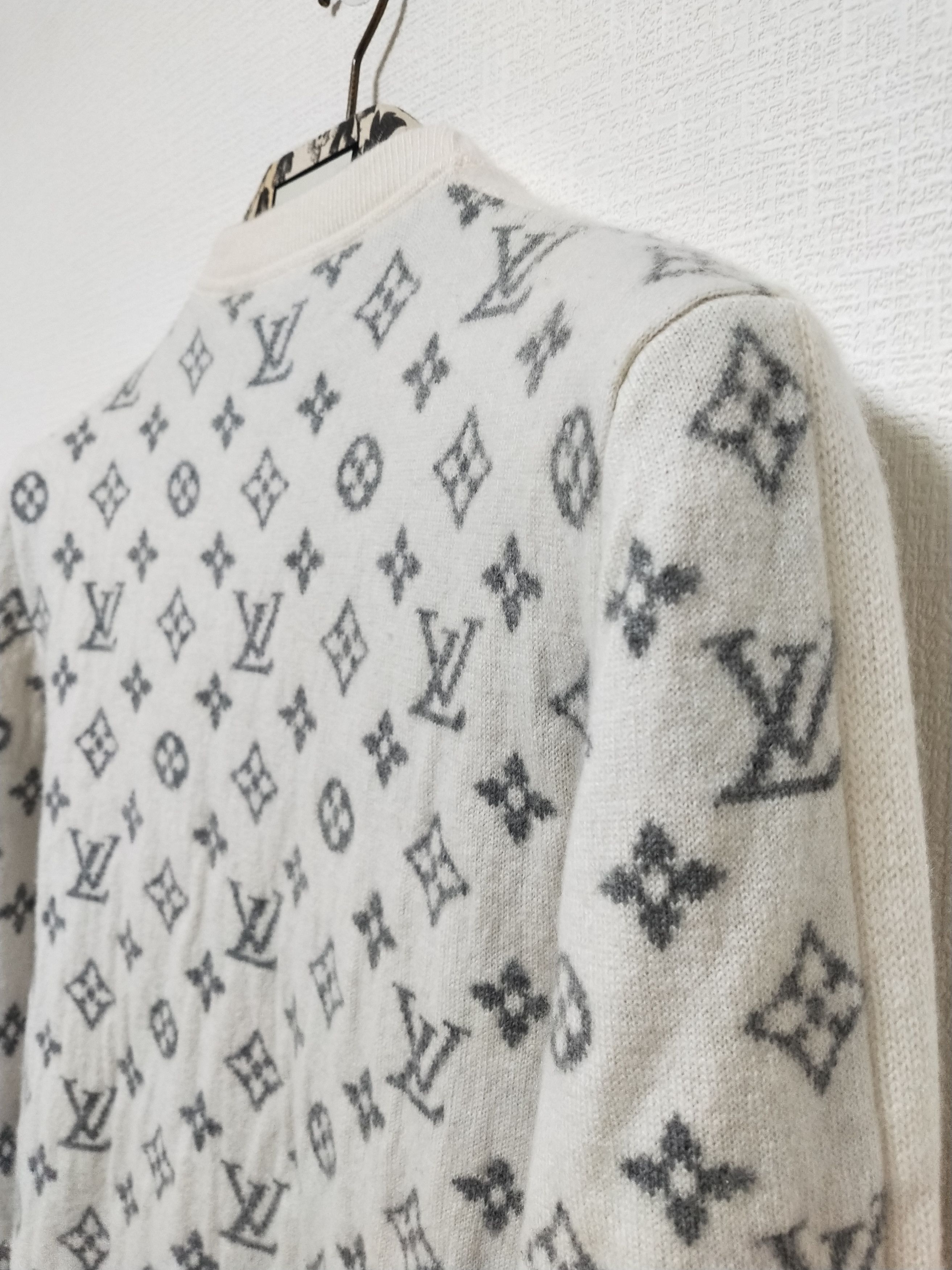 Louis Vuitton Half Monogram Cashmere Sweater Size US S / EU 44-46 / 1 - 3 Thumbnail