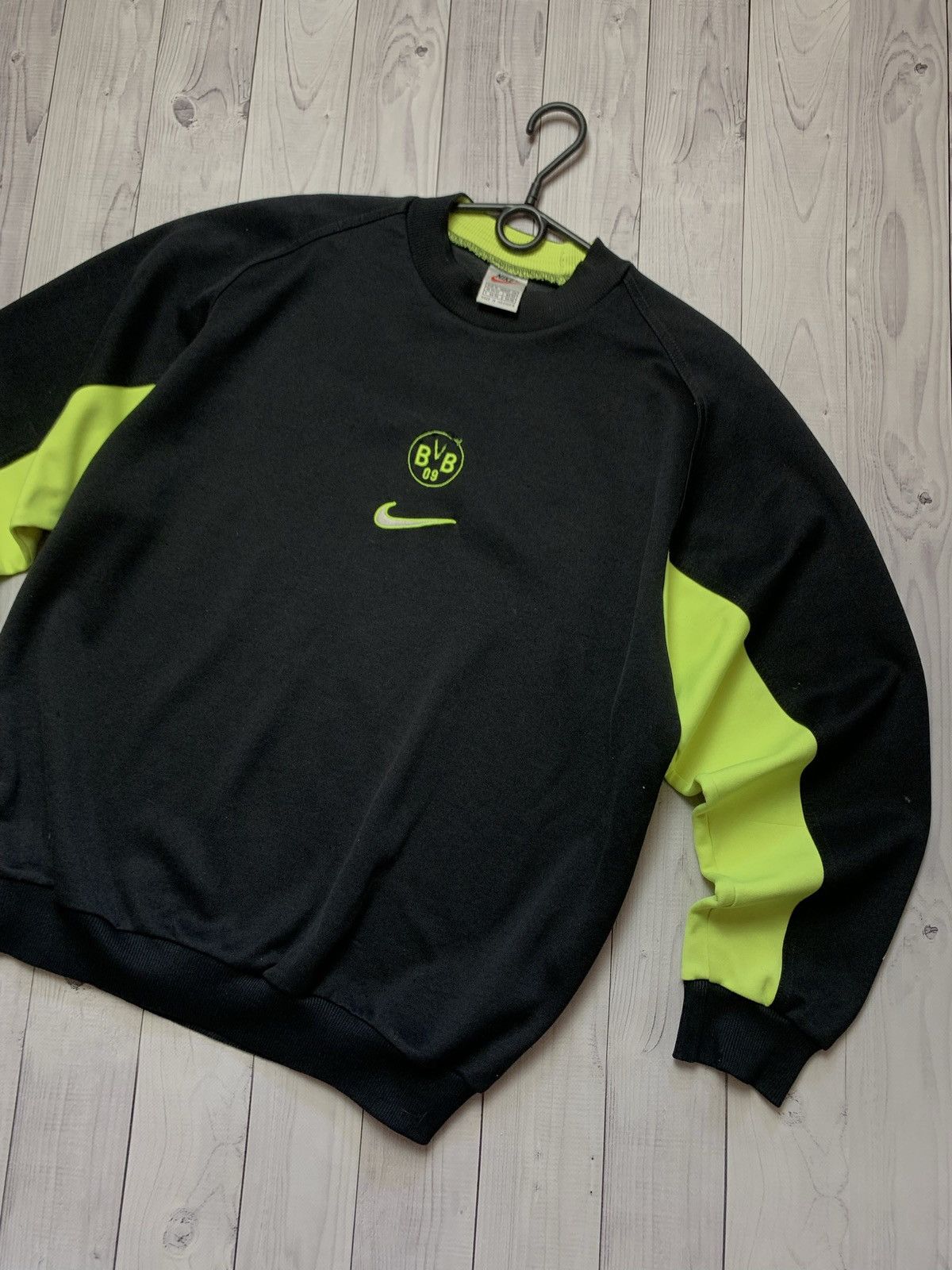 Nike × Vintage Vintage sweatshirt Nike Borussia Dortmund central logo big Size US M / EU 48-50 / 2 - 4 Thumbnail