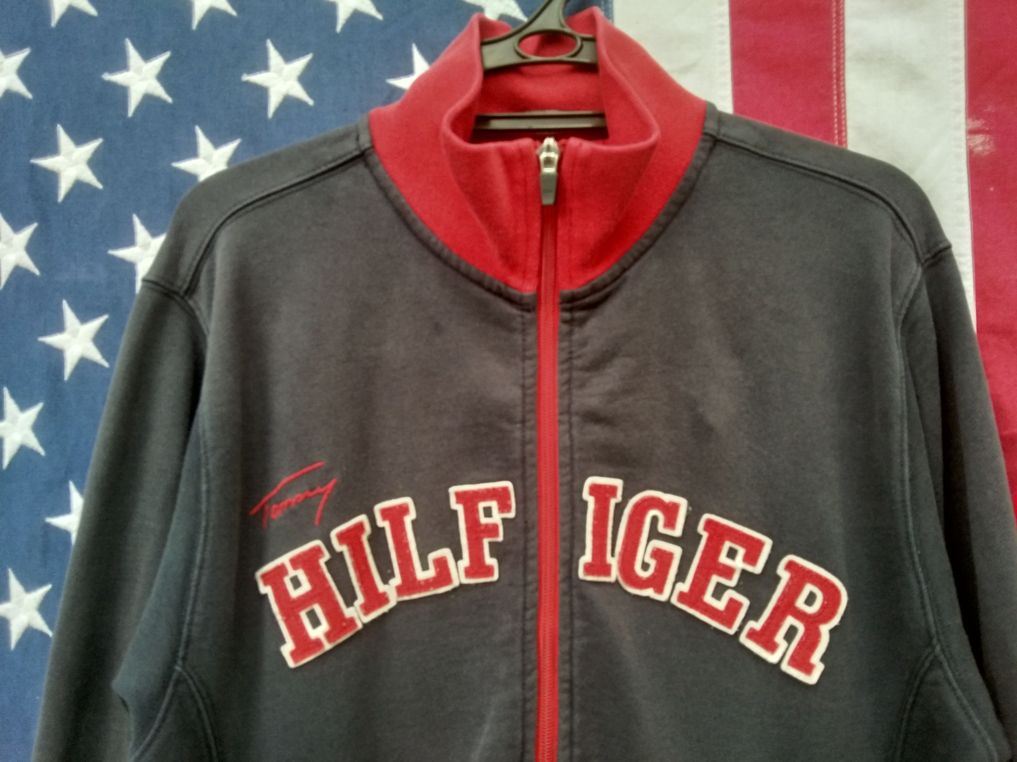 Tommy Hilfiger × Vintage VINTAGE TOMMY HILFIGER ZIPPER JACKET Size US L / EU 52-54 / 3 - 17 Thumbnail