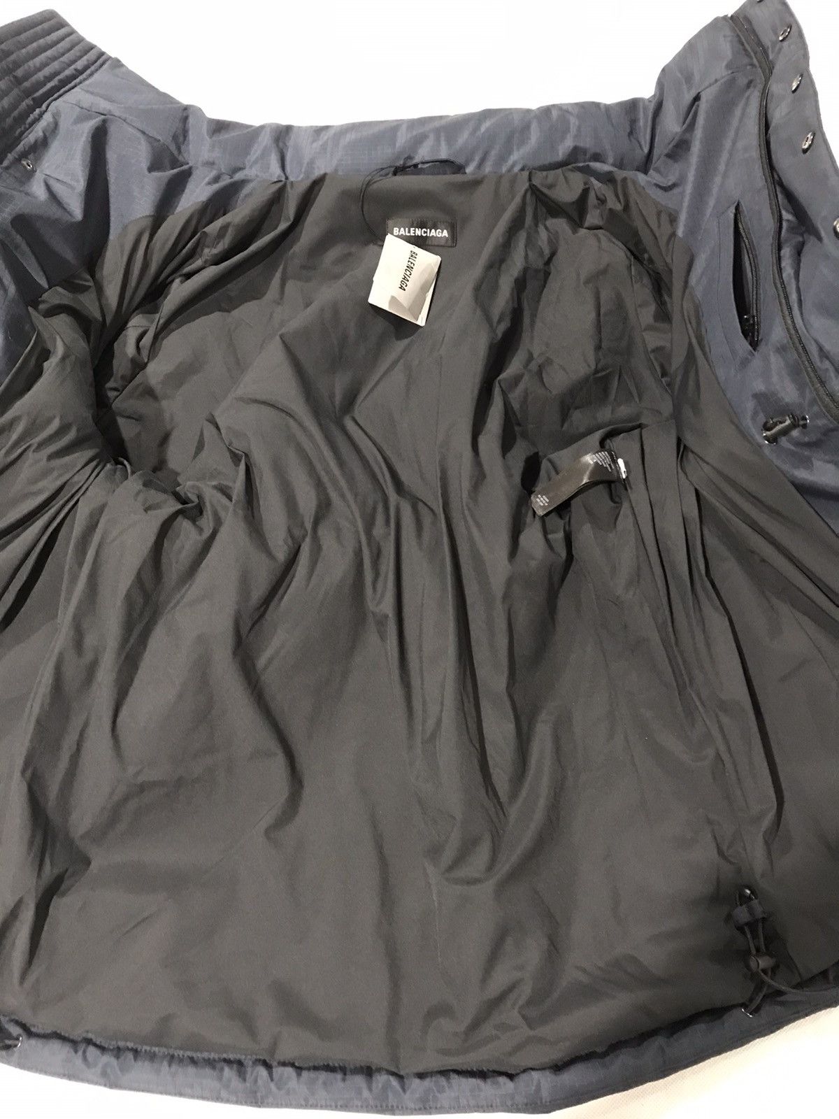 Balenciaga Balenciaga incognito parka. 44/S. $3000 Size US S / EU 44-46 / 1 - 12 Thumbnail