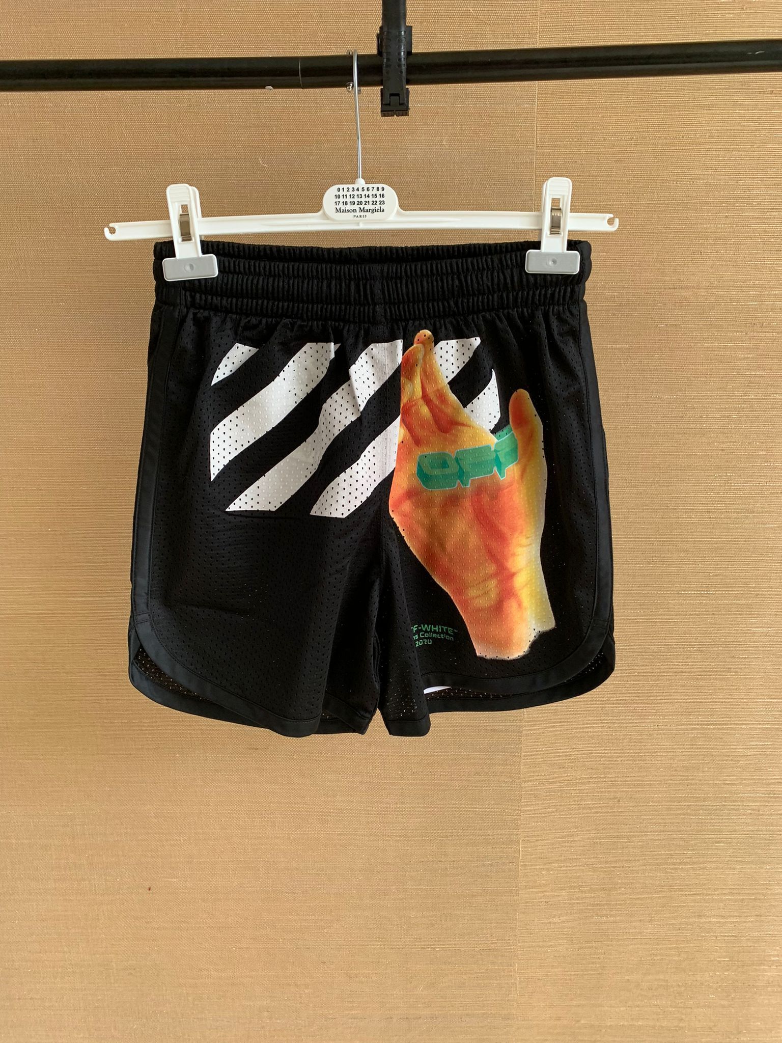 Off-White Hand Print Logo Mesh Shorts Size US 28 / EU 44 - 1 Thumbnail