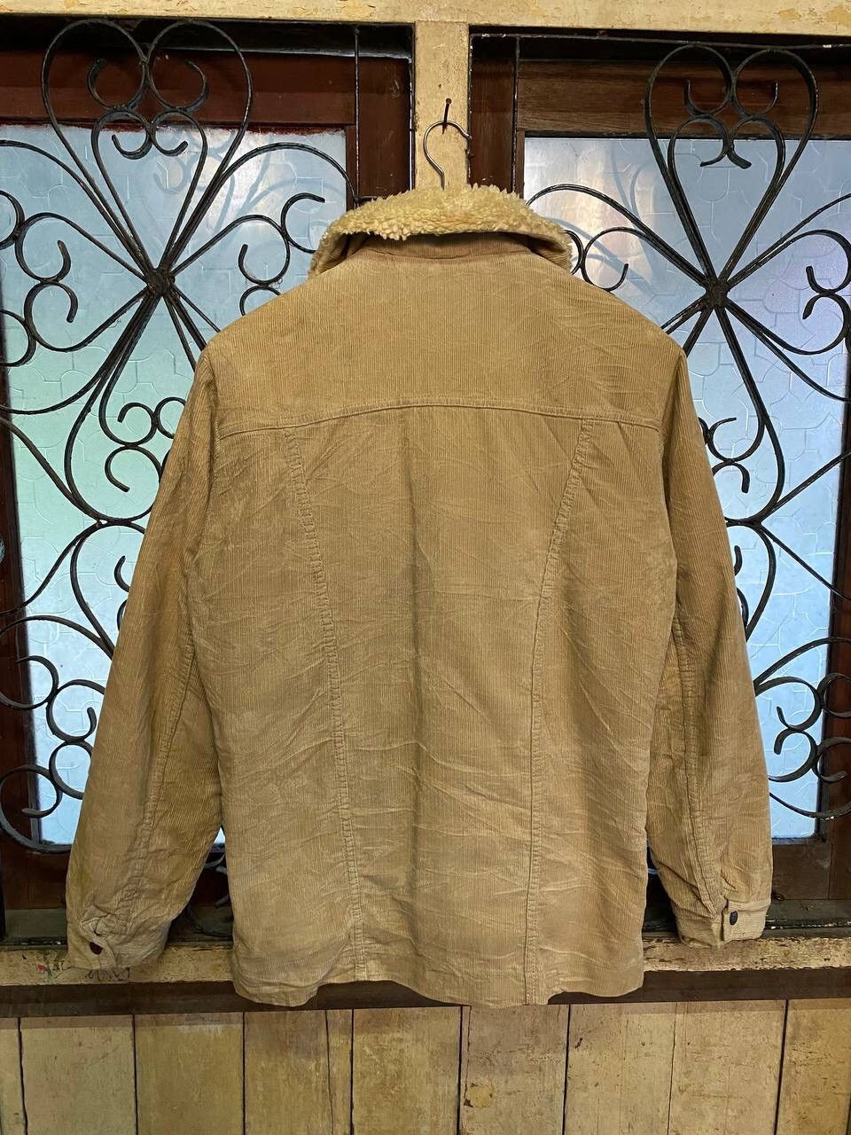 Vintage Vintage Wrangler Corduroy Sherpa Wrange Coat Size US M / EU 48-50 / 2 - 6 Thumbnail