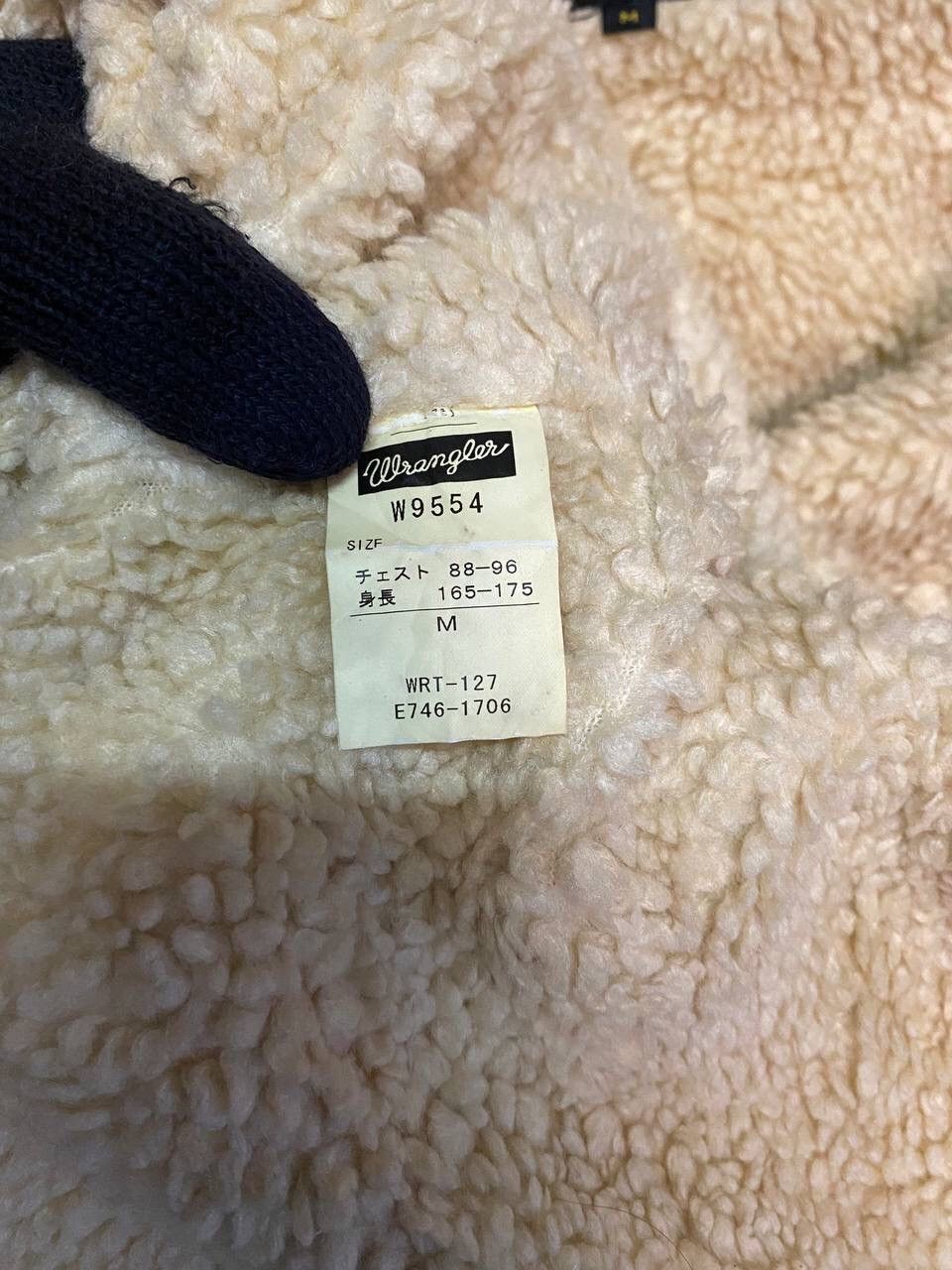 Vintage Vintage Wrangler Corduroy Sherpa Wrange Coat Size US M / EU 48-50 / 2 - 15 Thumbnail